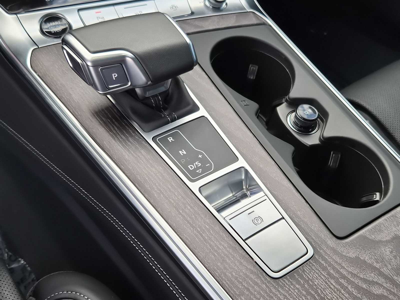 Thumbnail: 2025 Audi A7 - 24