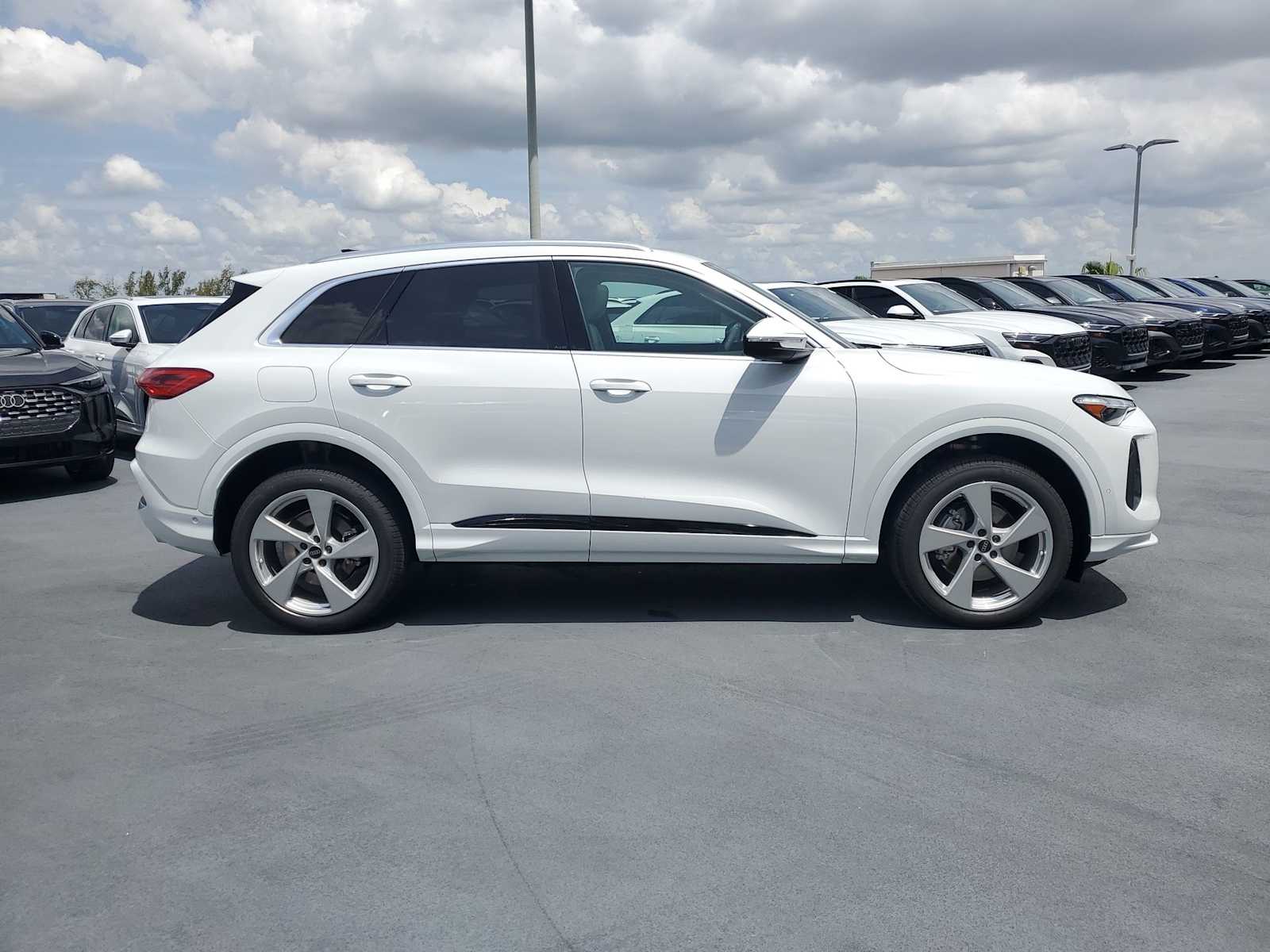 2025 Audi Q5 Premium Plus 7