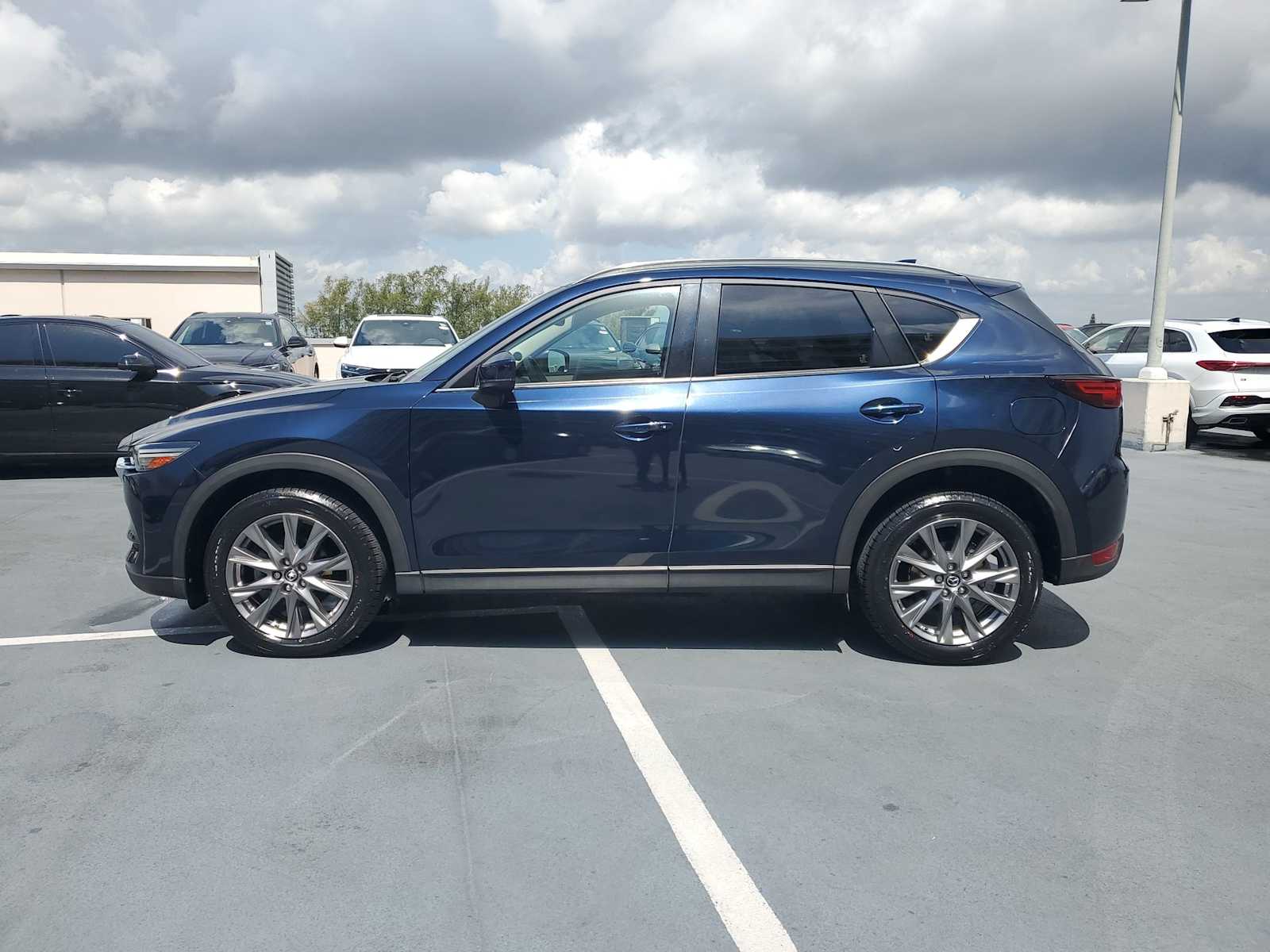 2019 Mazda CX-5 Grand Touring photo 3