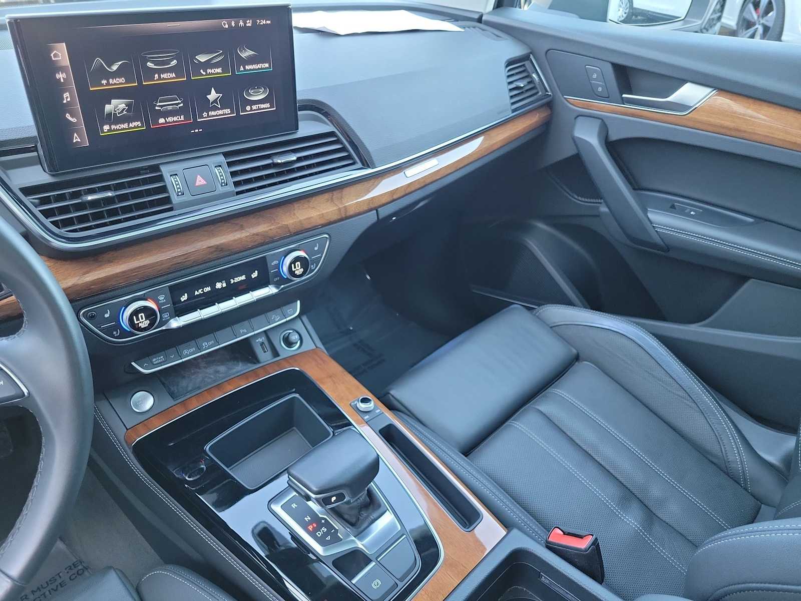 Thumbnail: 2021 Audi Q5 - 26