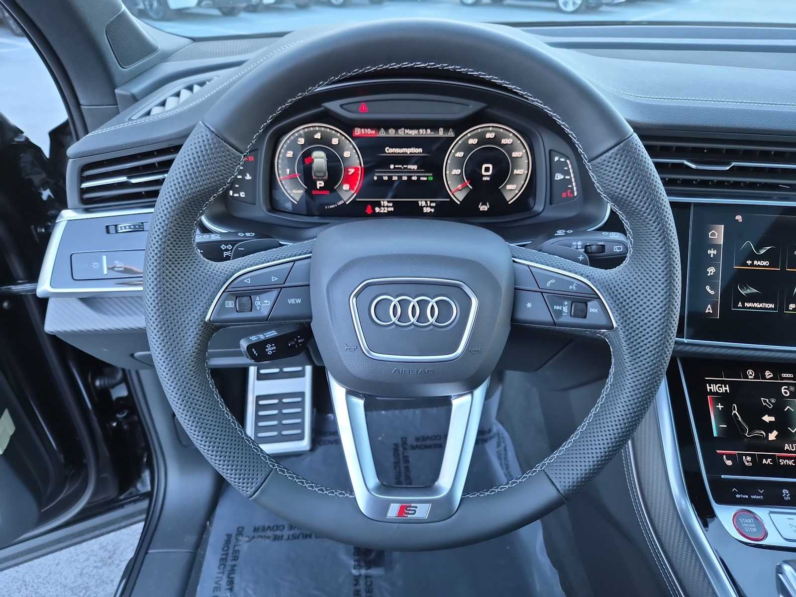 Thumbnail: 2026 Audi SQ7 - 20
