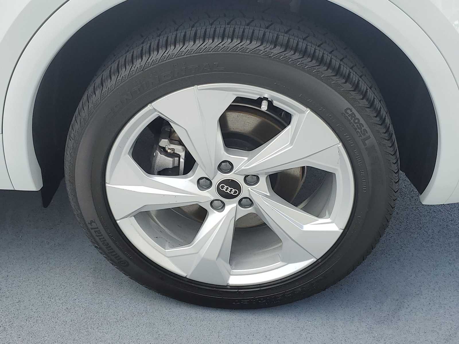 Thumbnail: 2023 Audi Q5 - 12