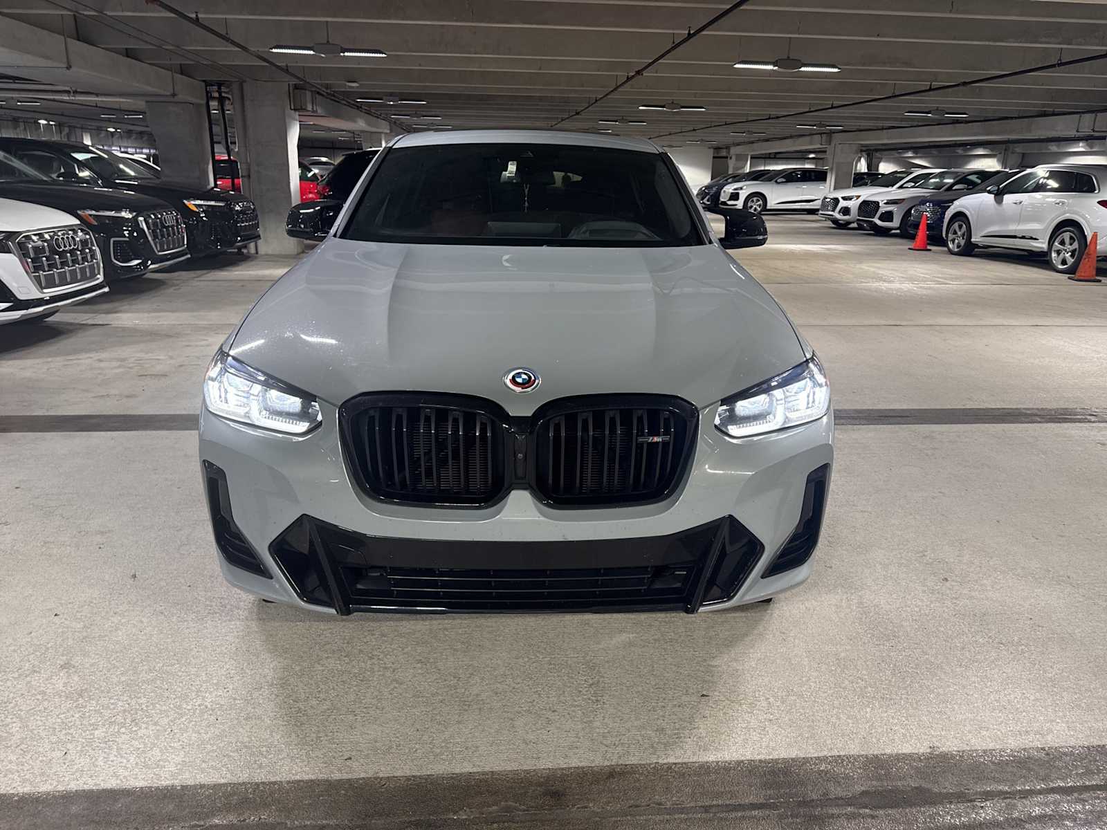 Thumbnail: 2023 BMW X4 - 2