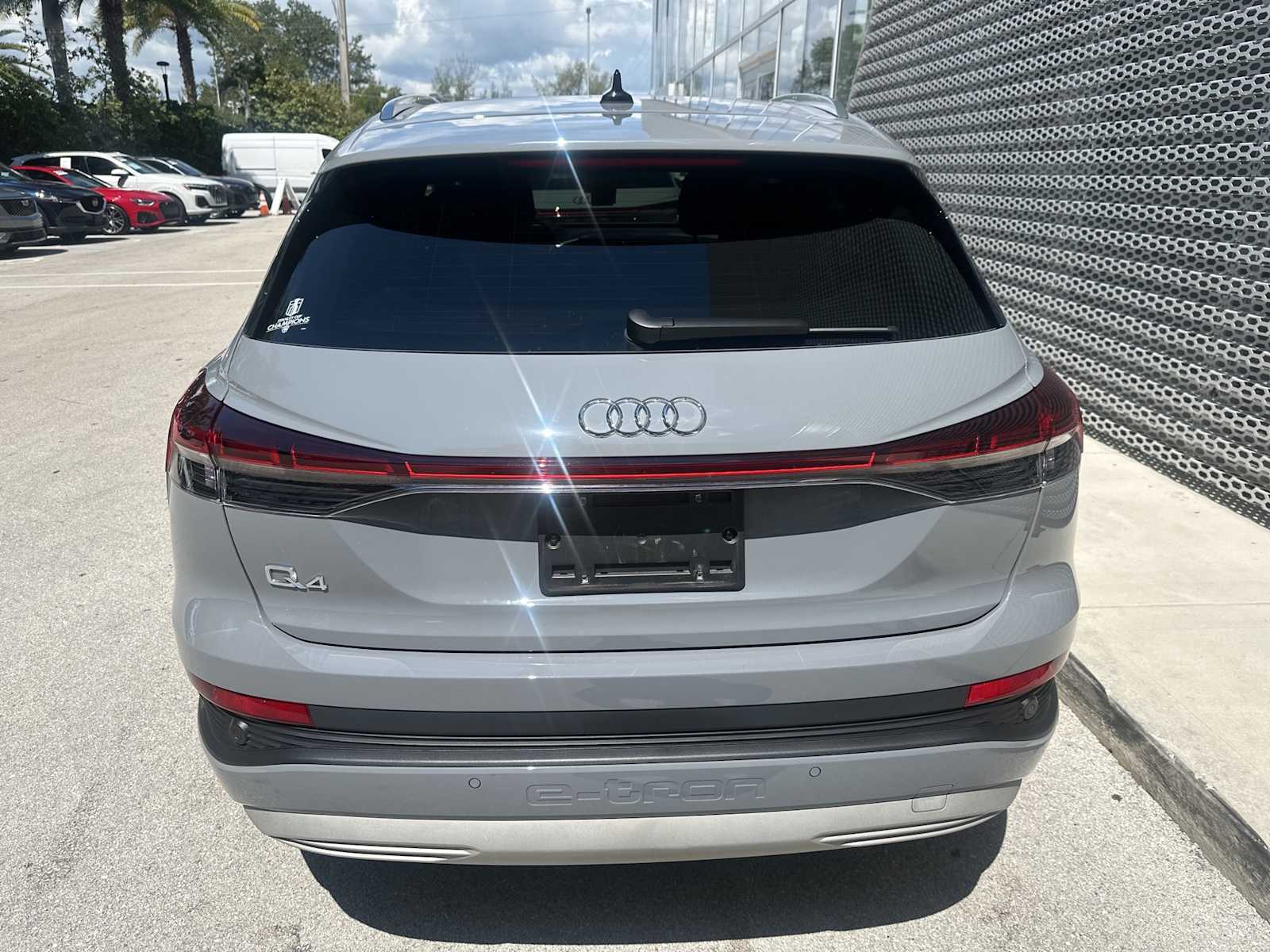 Thumbnail: 2023 Audi Q4 e-tron - 4