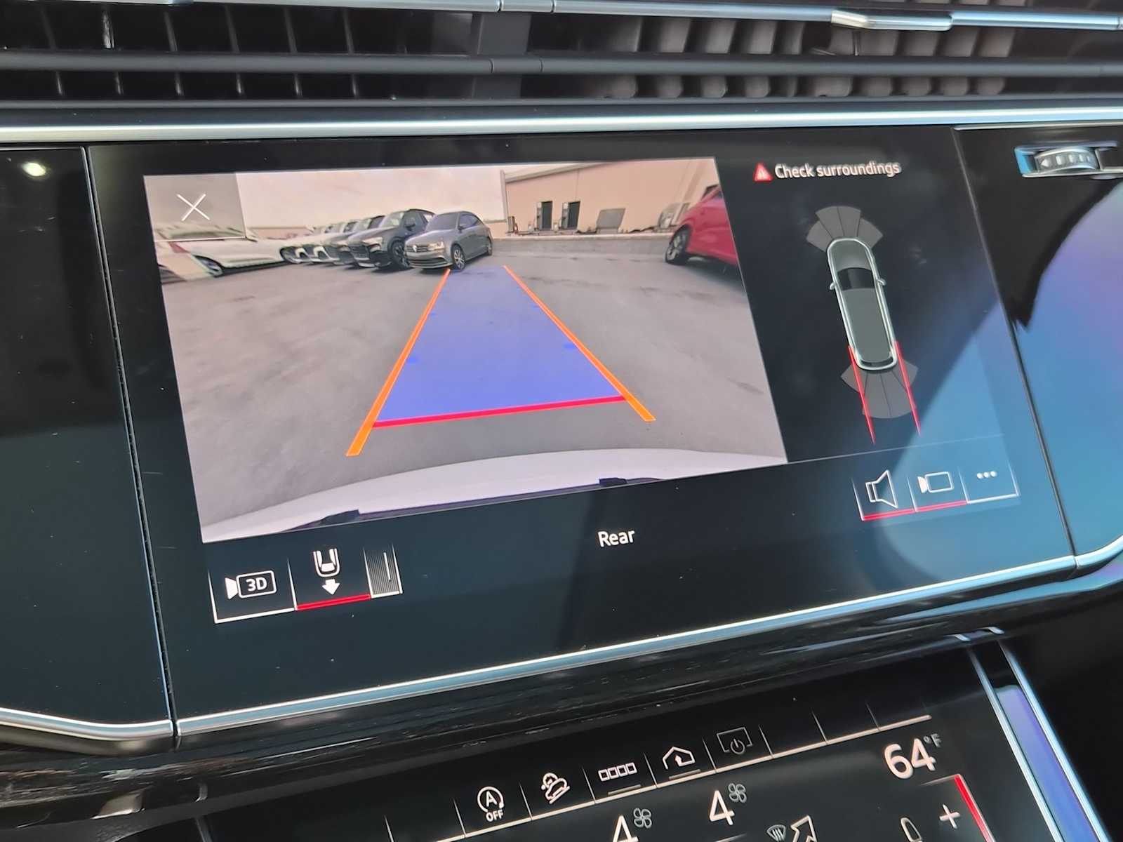 Thumbnail: 2023 Audi Q7 - 24