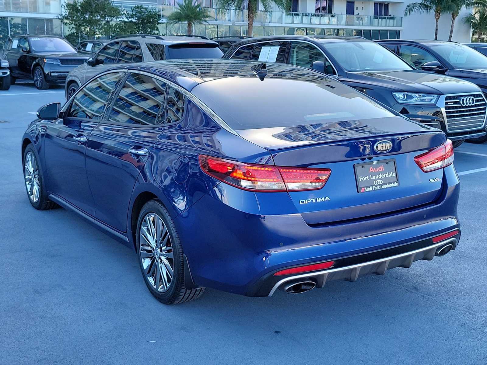 Thumbnail: 2017 Kia Optima - 4