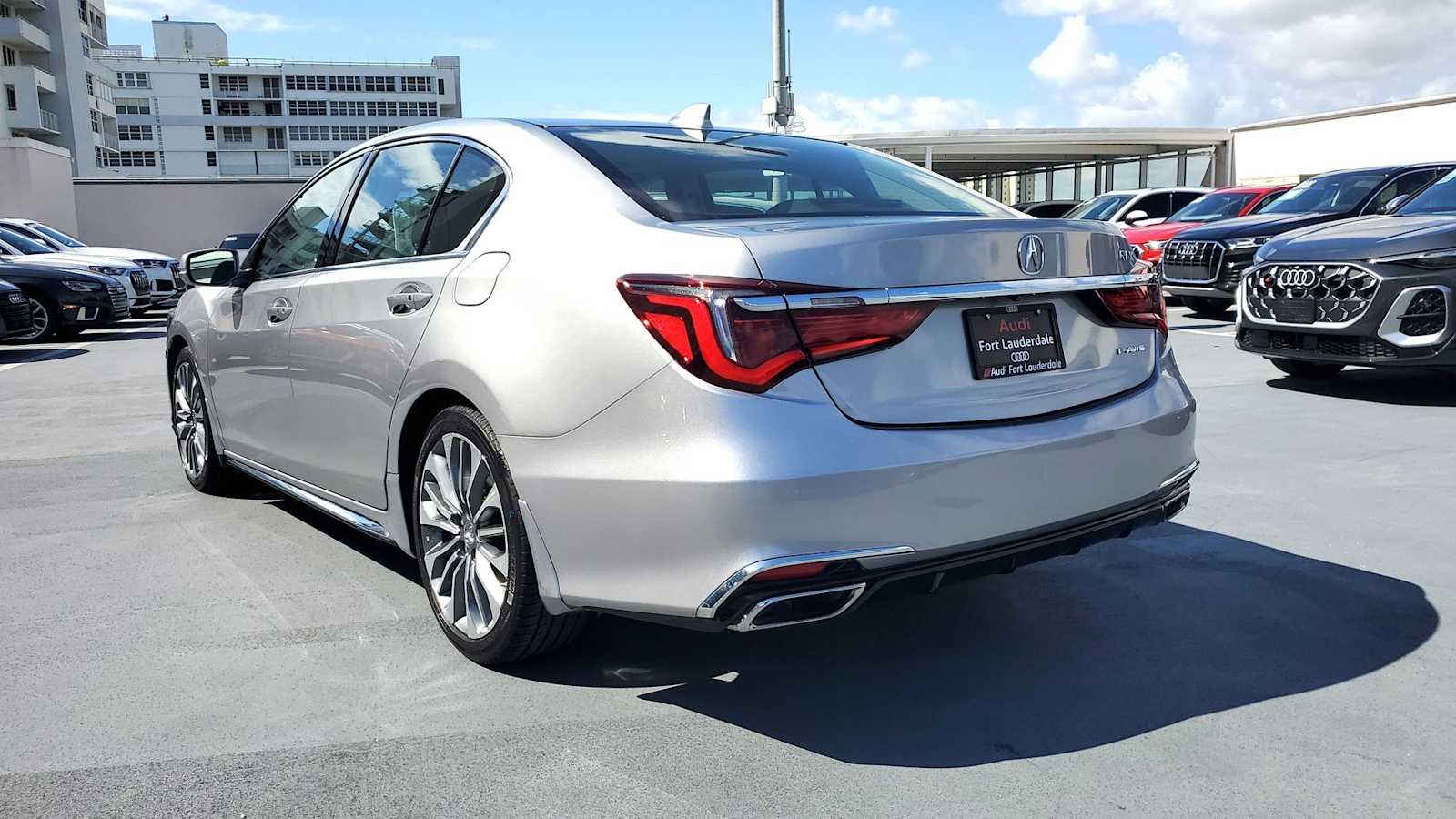 Thumbnail: 2020 Acura RLX - 4