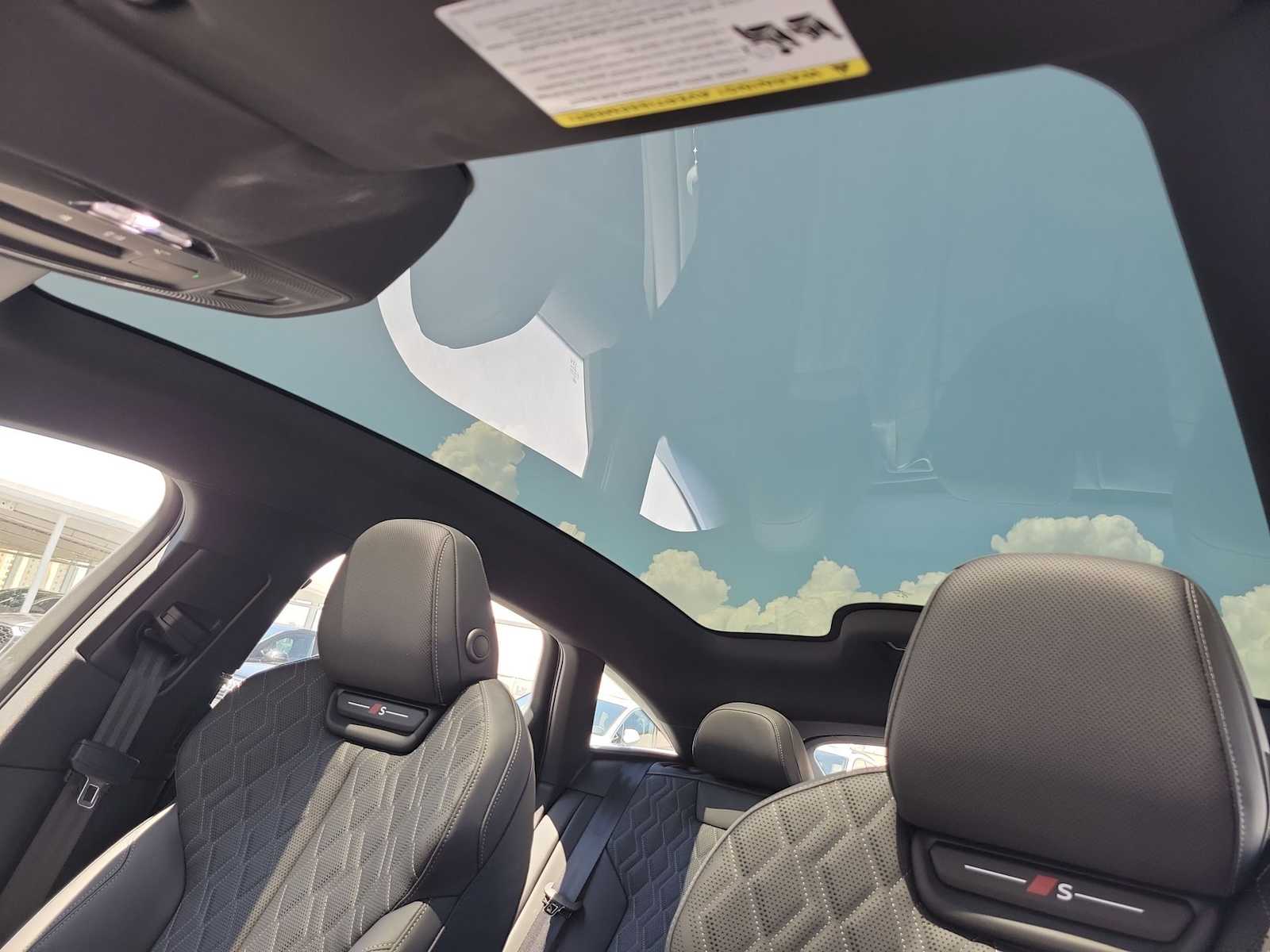 Thumbnail: 2025 Audi e-tron S - 18