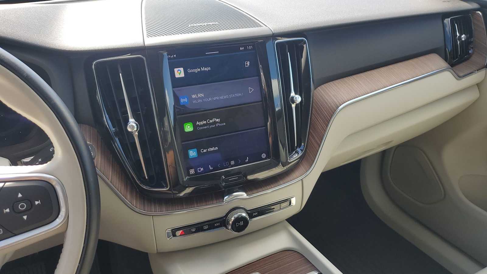 Thumbnail: 2022 Volvo XC60 - 28