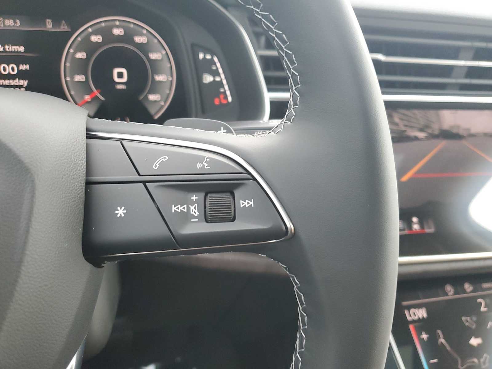 Thumbnail: 2025 Audi Q7 - 18