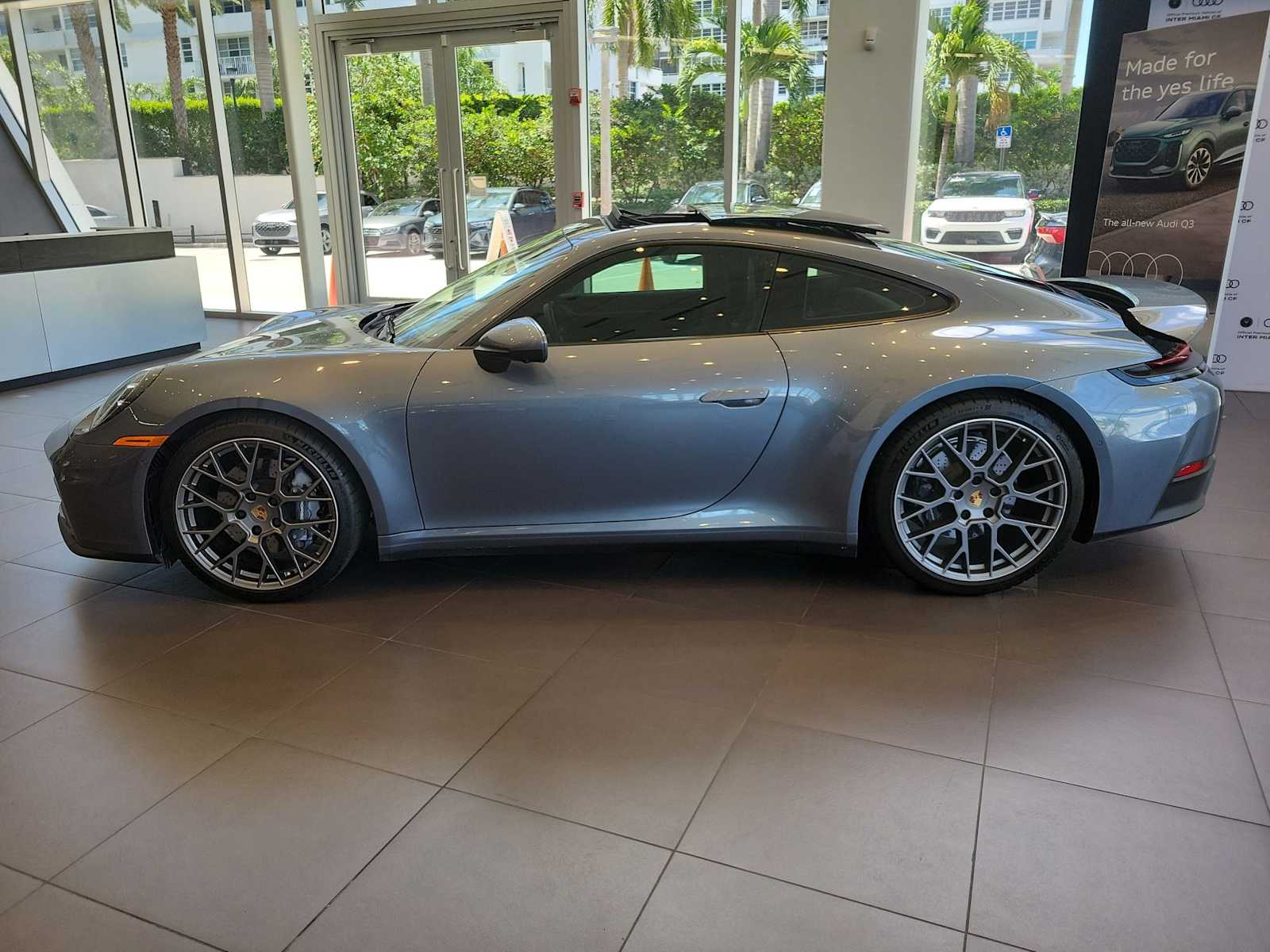 Thumbnail: 2025 Porsche 911 - 3
