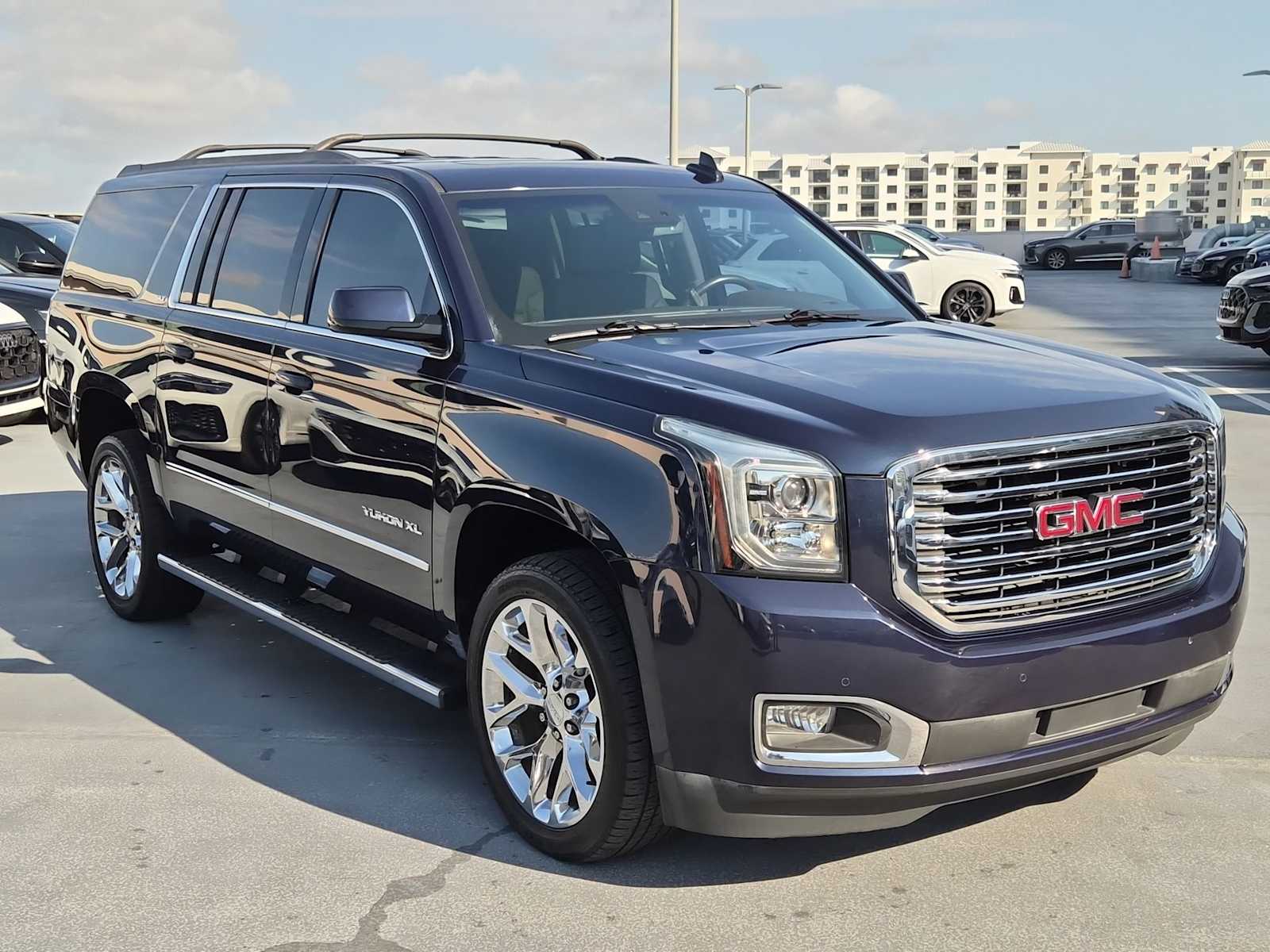 Thumbnail: 2019 GMC Yukon XL - 8