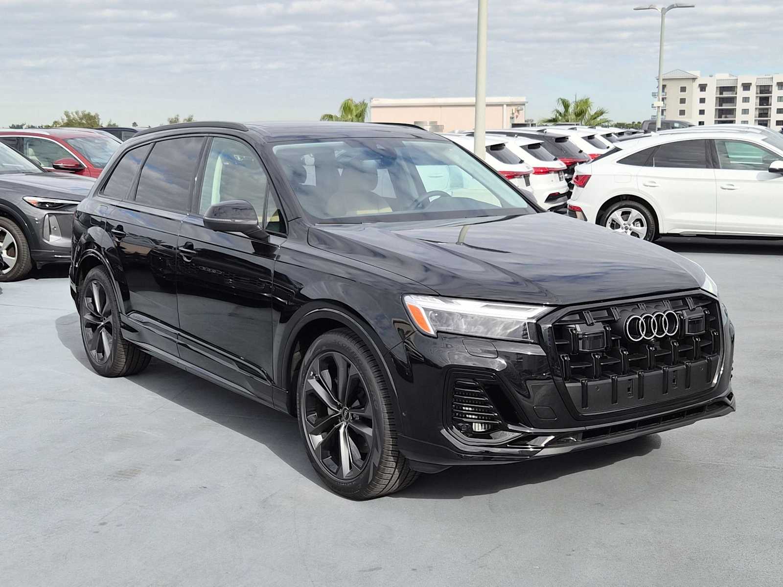 Thumbnail: 2026 Audi Q7 - 8