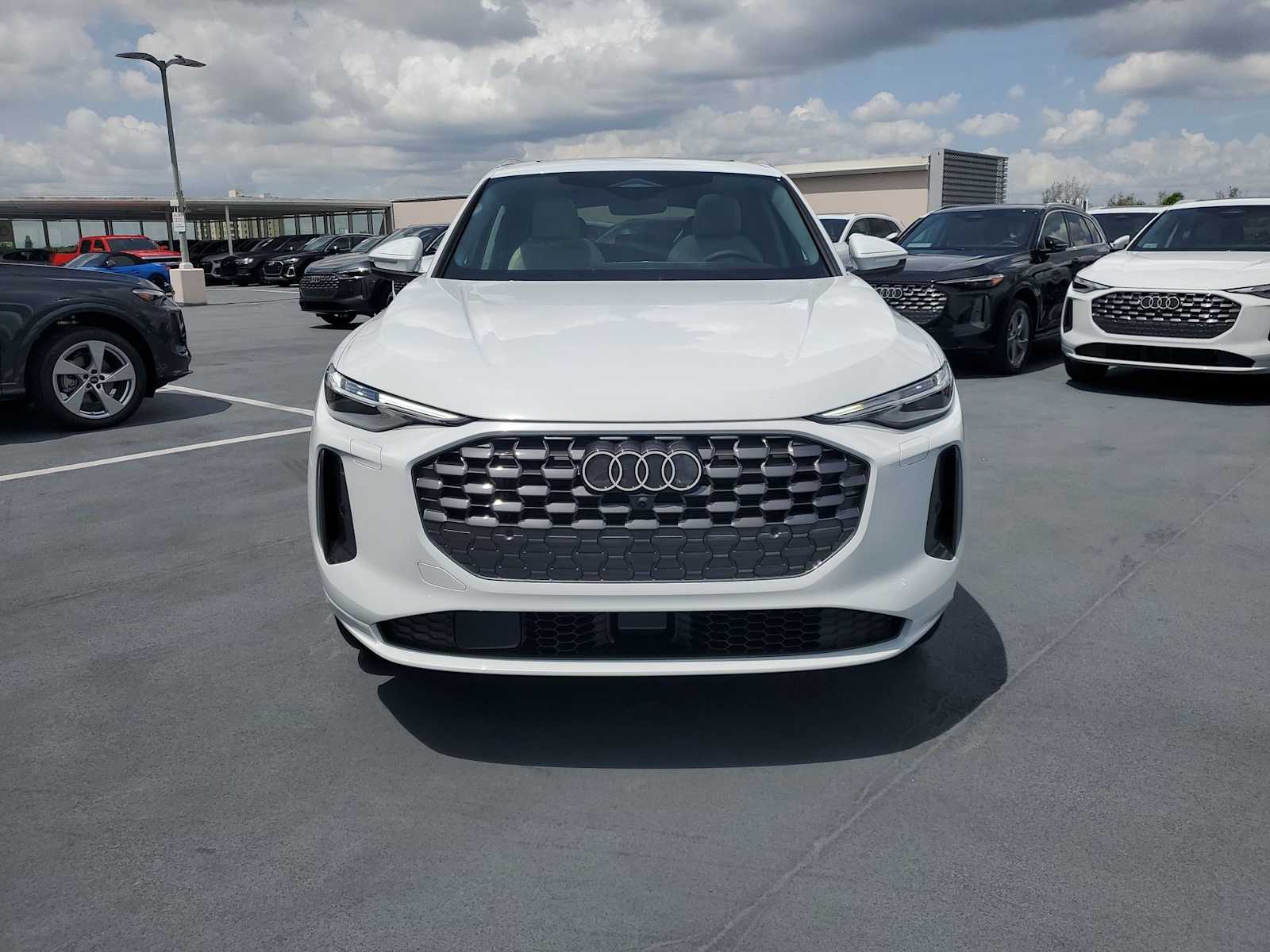 2025 Audi Q5 Premium Plus 9