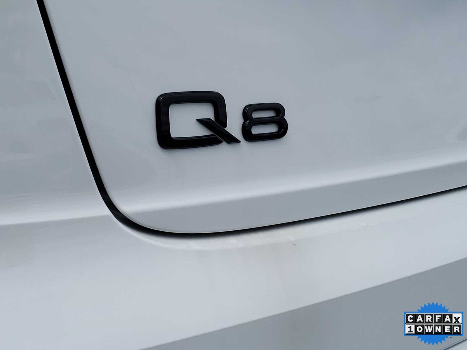 Thumbnail: 2023 Audi Q8 - 10