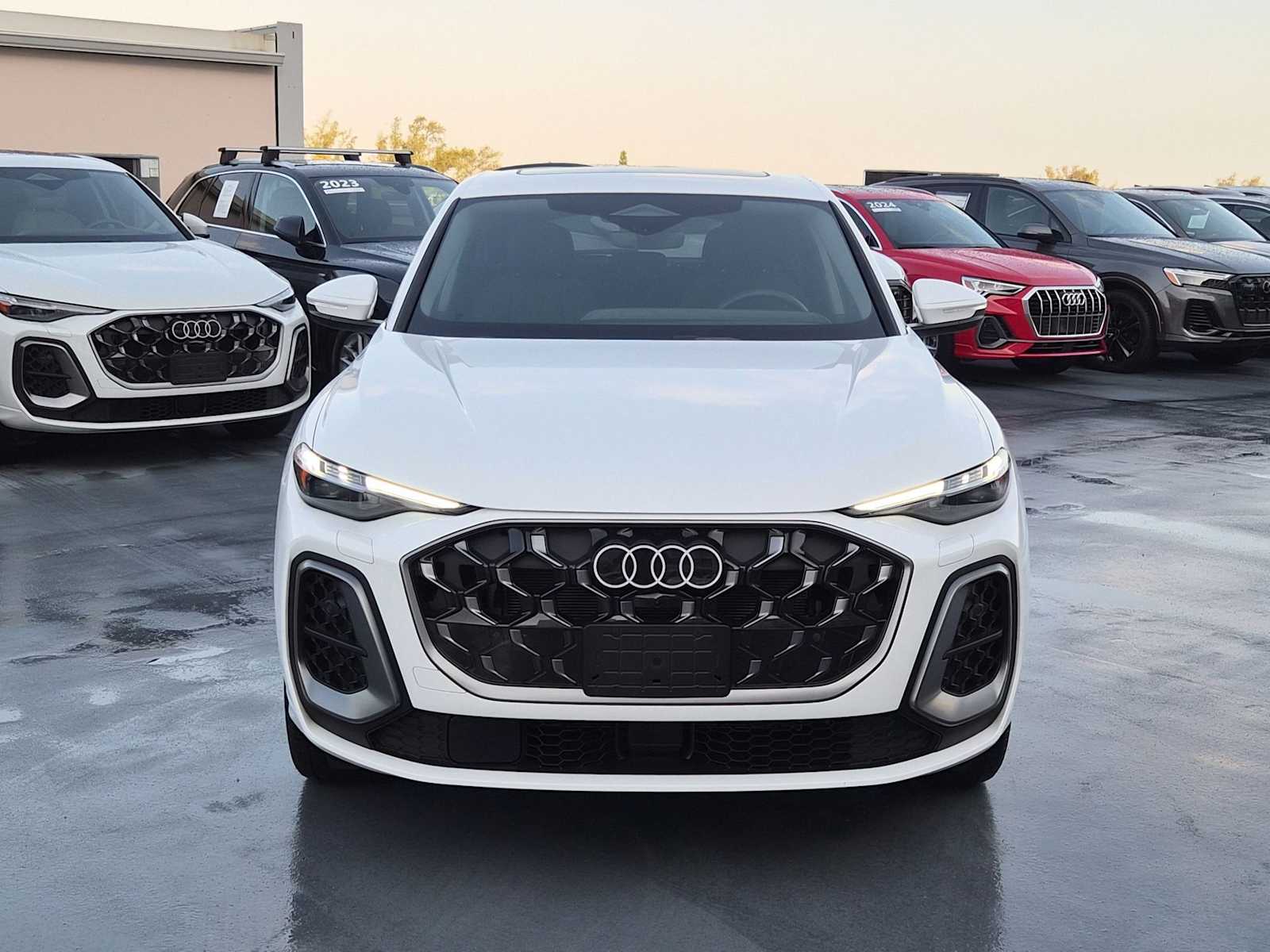 Thumbnail: 2025 Audi Q5 - 9