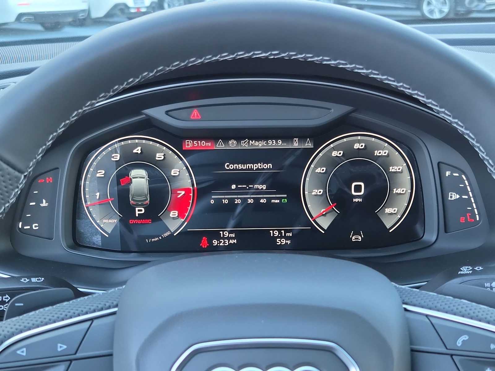 Thumbnail: 2026 Audi SQ7 - 26