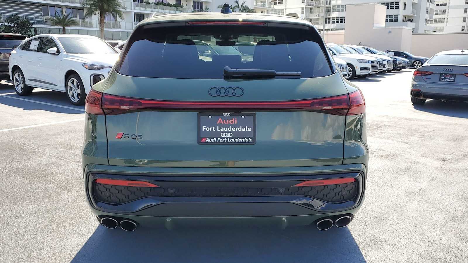 Thumbnail: 2025 Audi SQ5 - 5