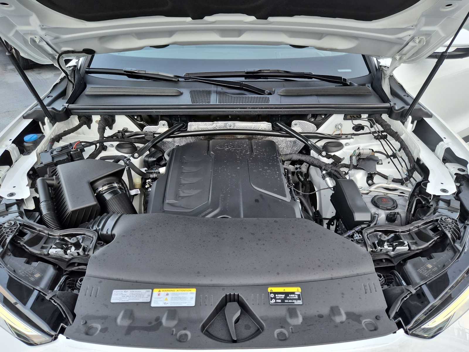 Thumbnail: 2025 Audi Q5 - 13