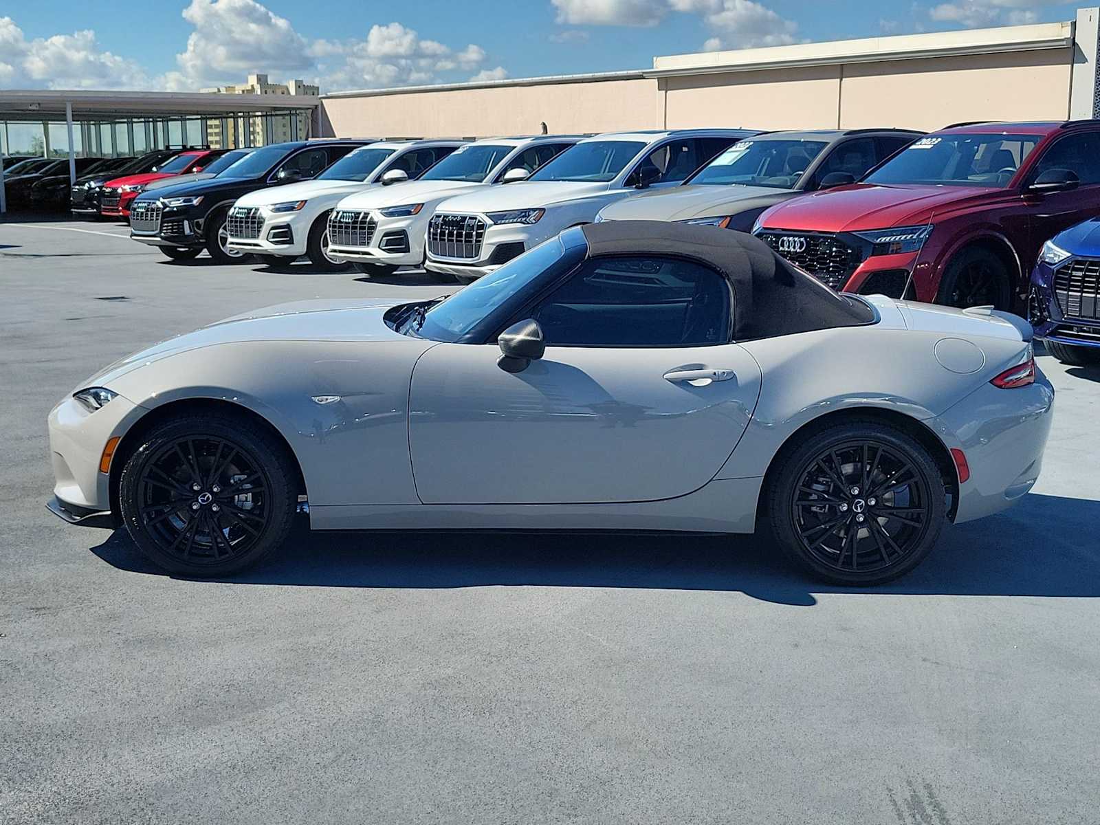 Thumbnail: 2024 Mazda MX-5 Miata - 3