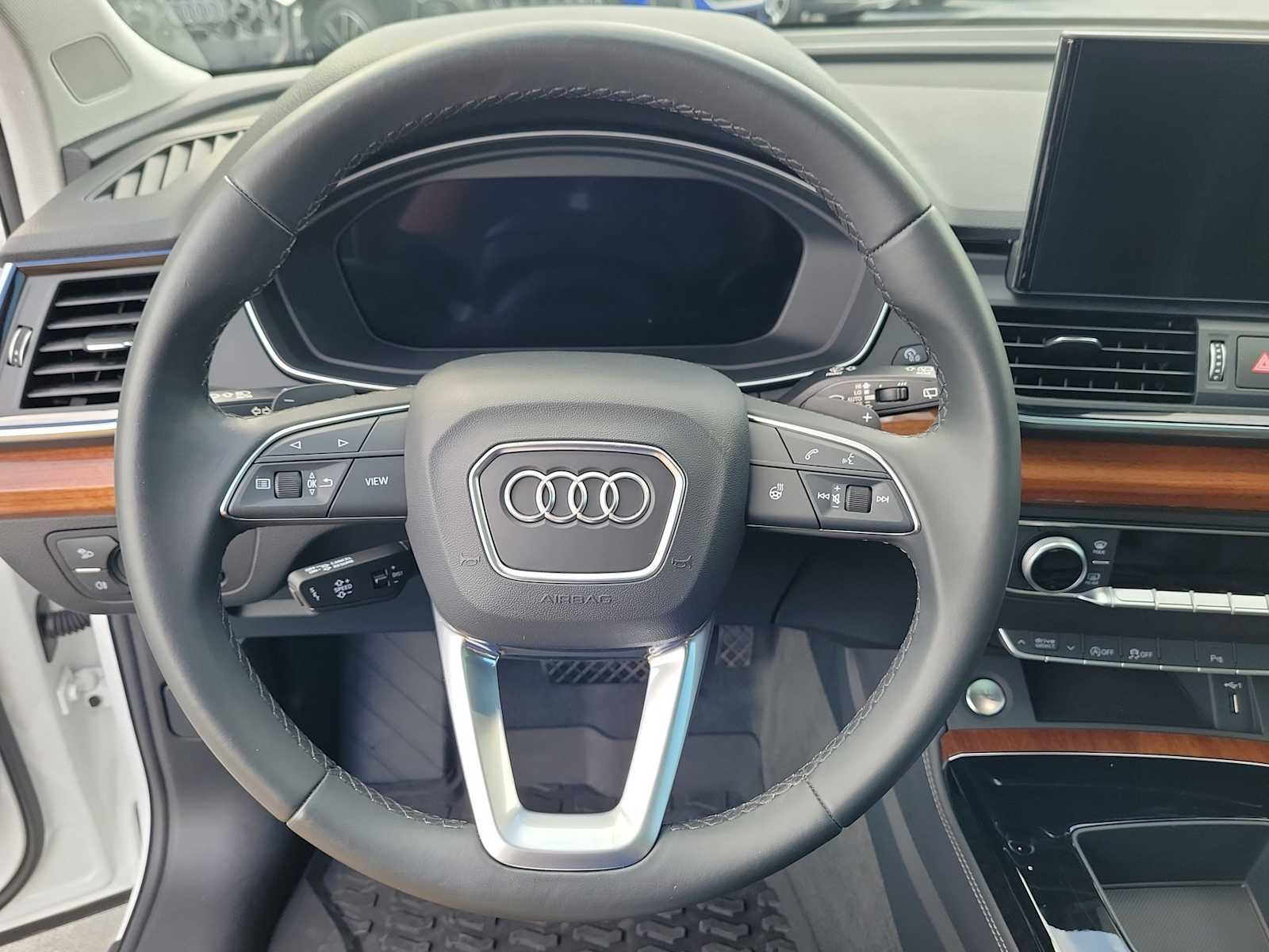 Thumbnail: 2023 Audi Q5 - 20