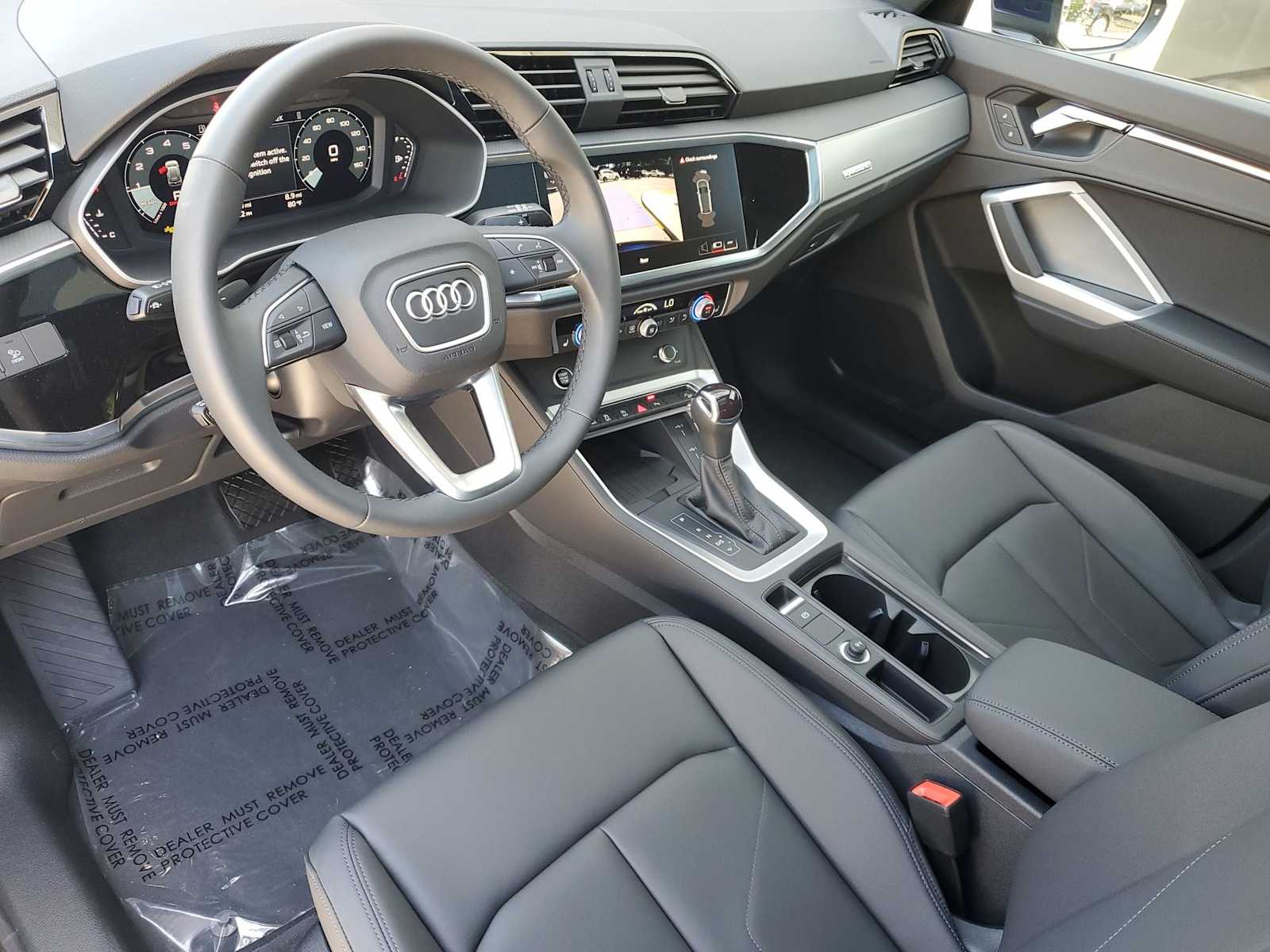 Thumbnail: 2025 Audi Q3 - 2