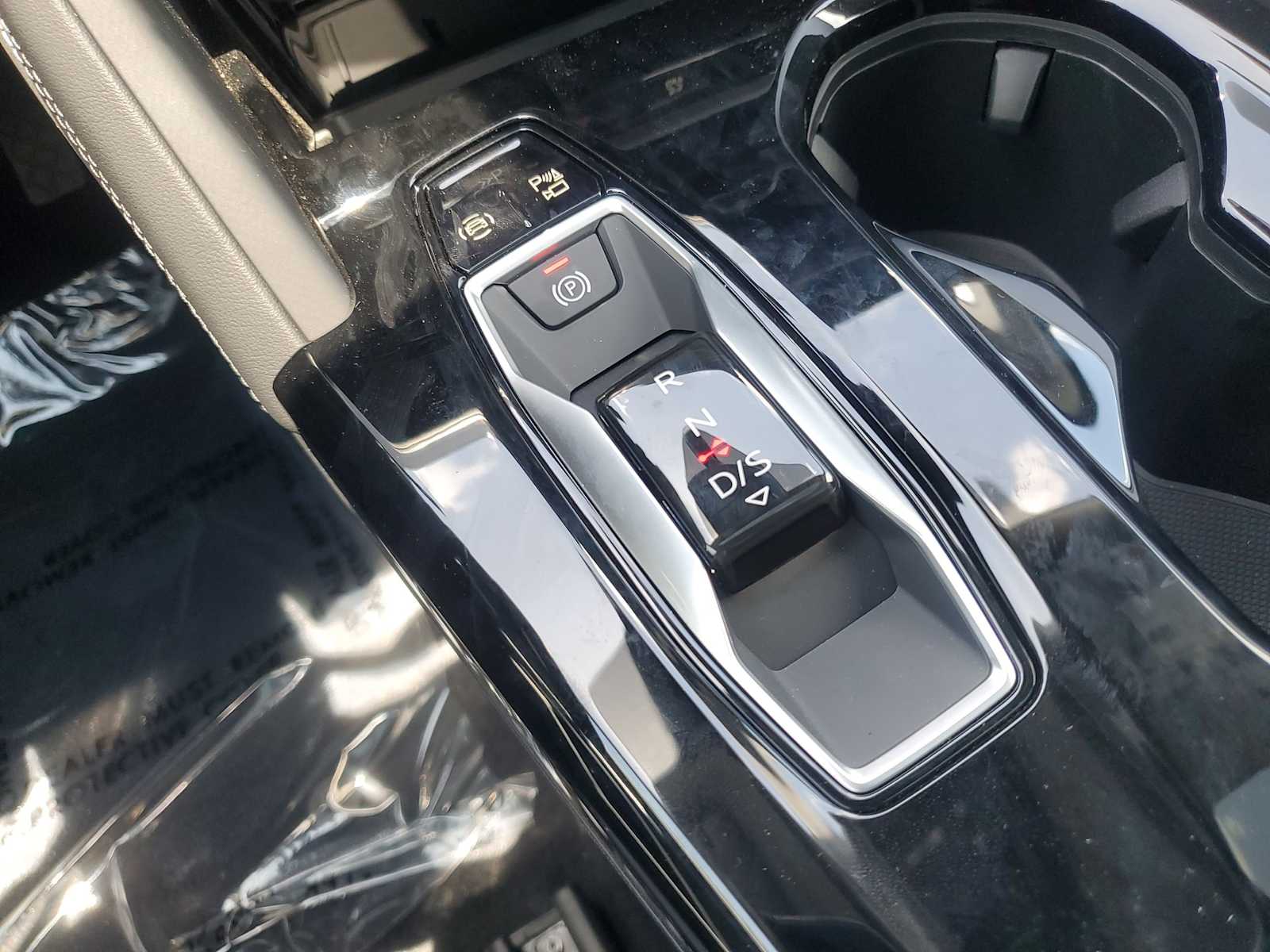 Thumbnail: 2025 Audi Q5 - 22