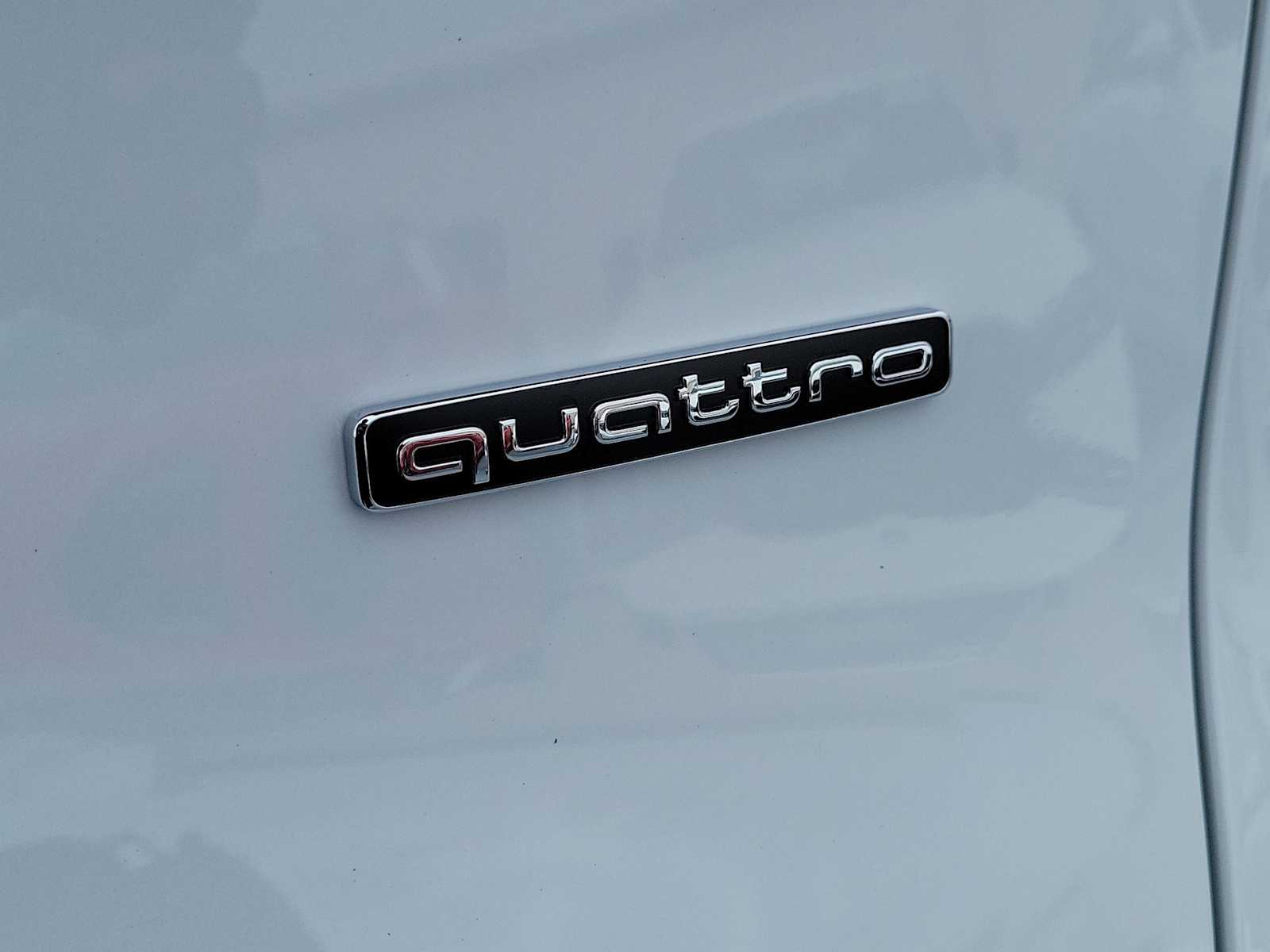 Thumbnail: 2026 Audi Q5 - 11