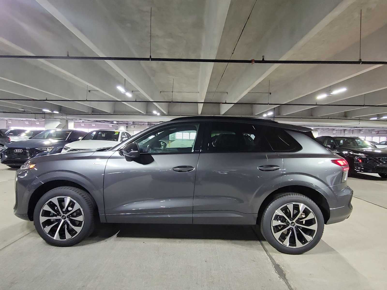 Thumbnail: 2026 Audi Q3 - 3