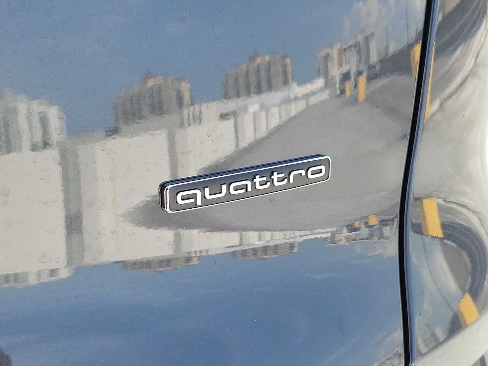 Thumbnail: 2025 Audi Q5 - 11