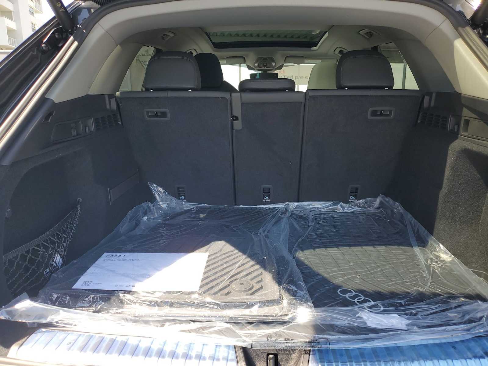 Thumbnail: 2025 Audi Q5 - 24