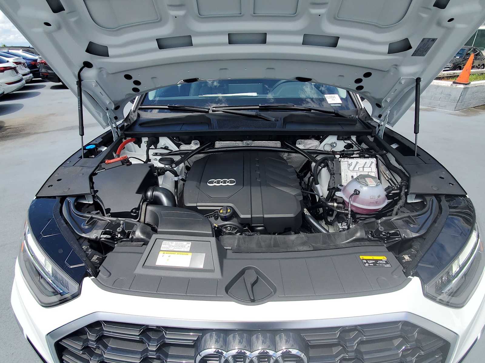 Thumbnail: 2023 Audi Q5 - 13