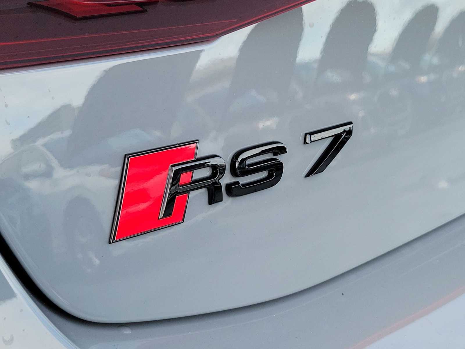 Thumbnail: 2026 Audi RS 7 - 11