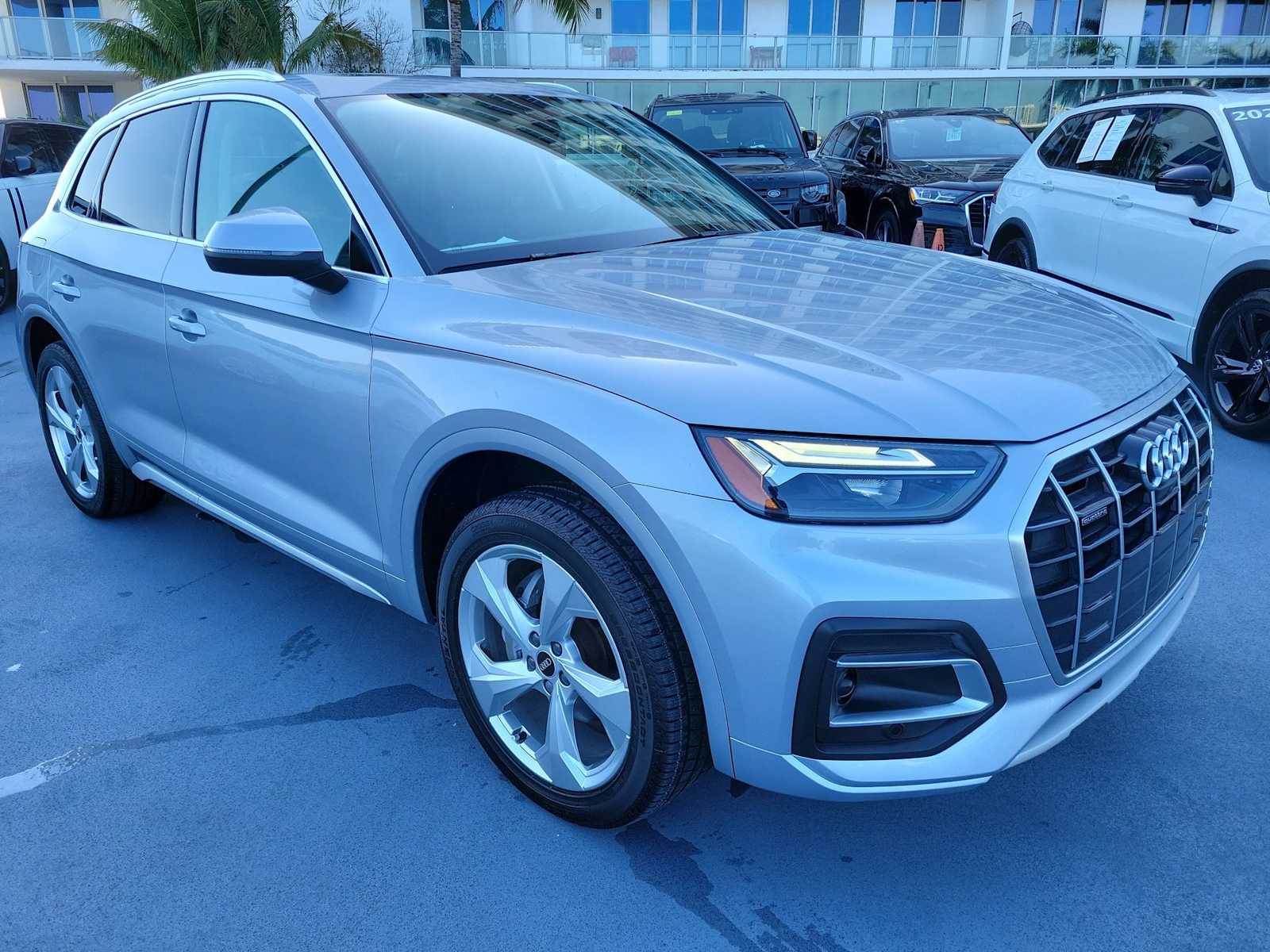 Thumbnail: 2021 Audi Q5 - 8
