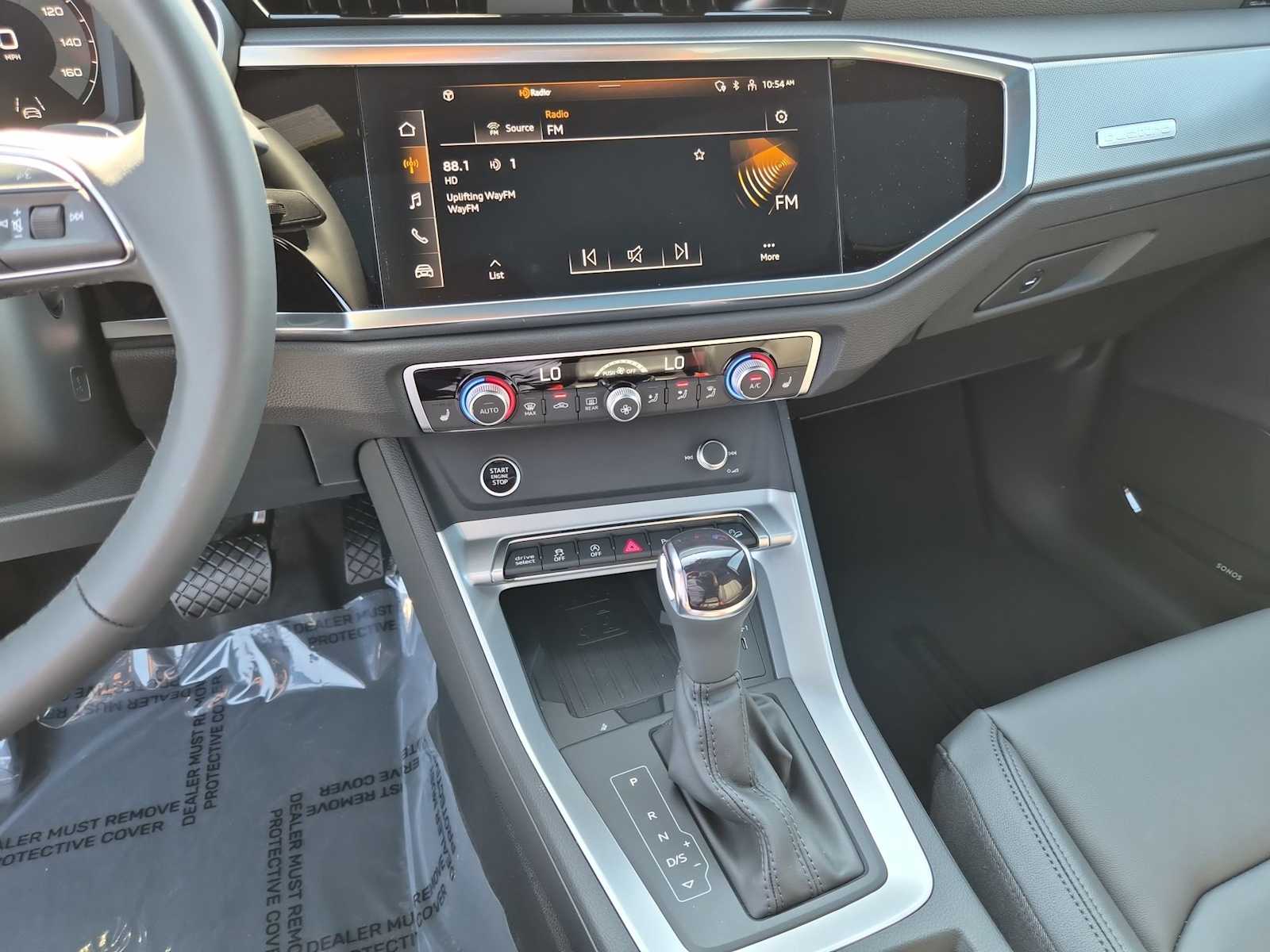 Thumbnail: 2025 Audi Q3 - 23