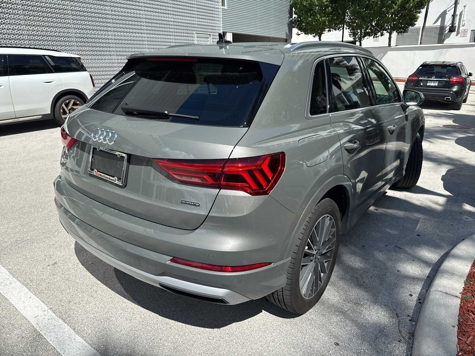 Thumbnail: 2022 Audi Q3 - 3