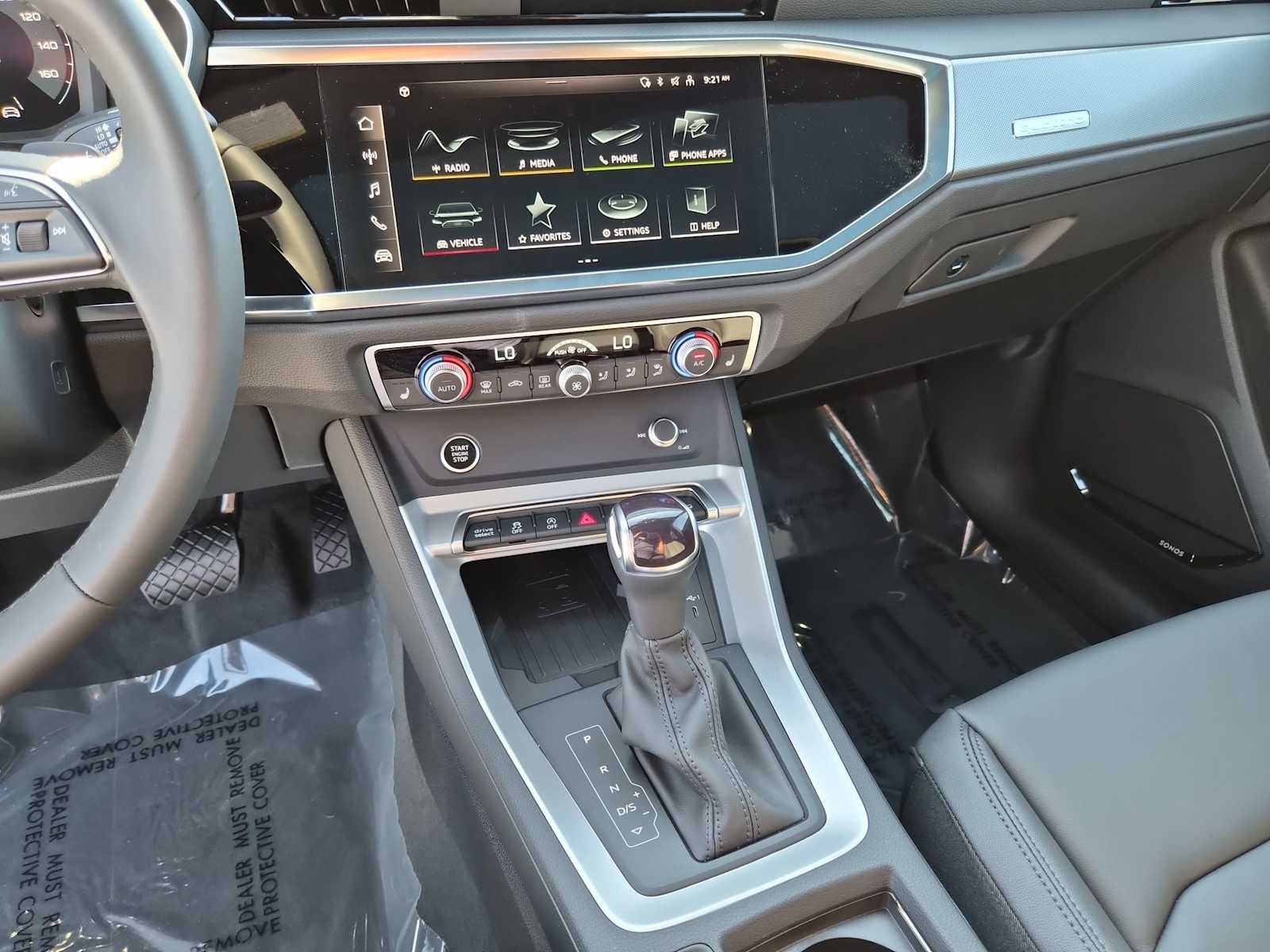 Thumbnail: 2025 Audi Q3 - 23