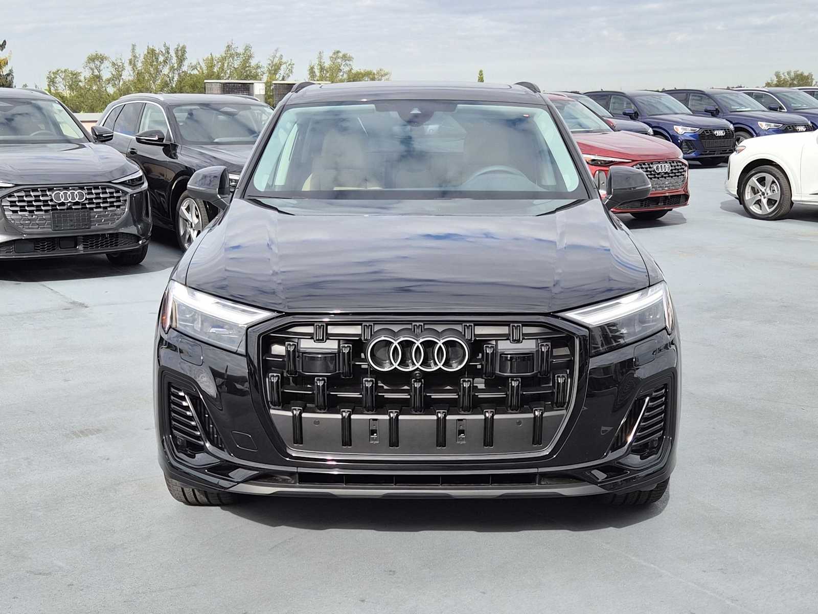 Thumbnail: 2026 Audi Q7 - 9