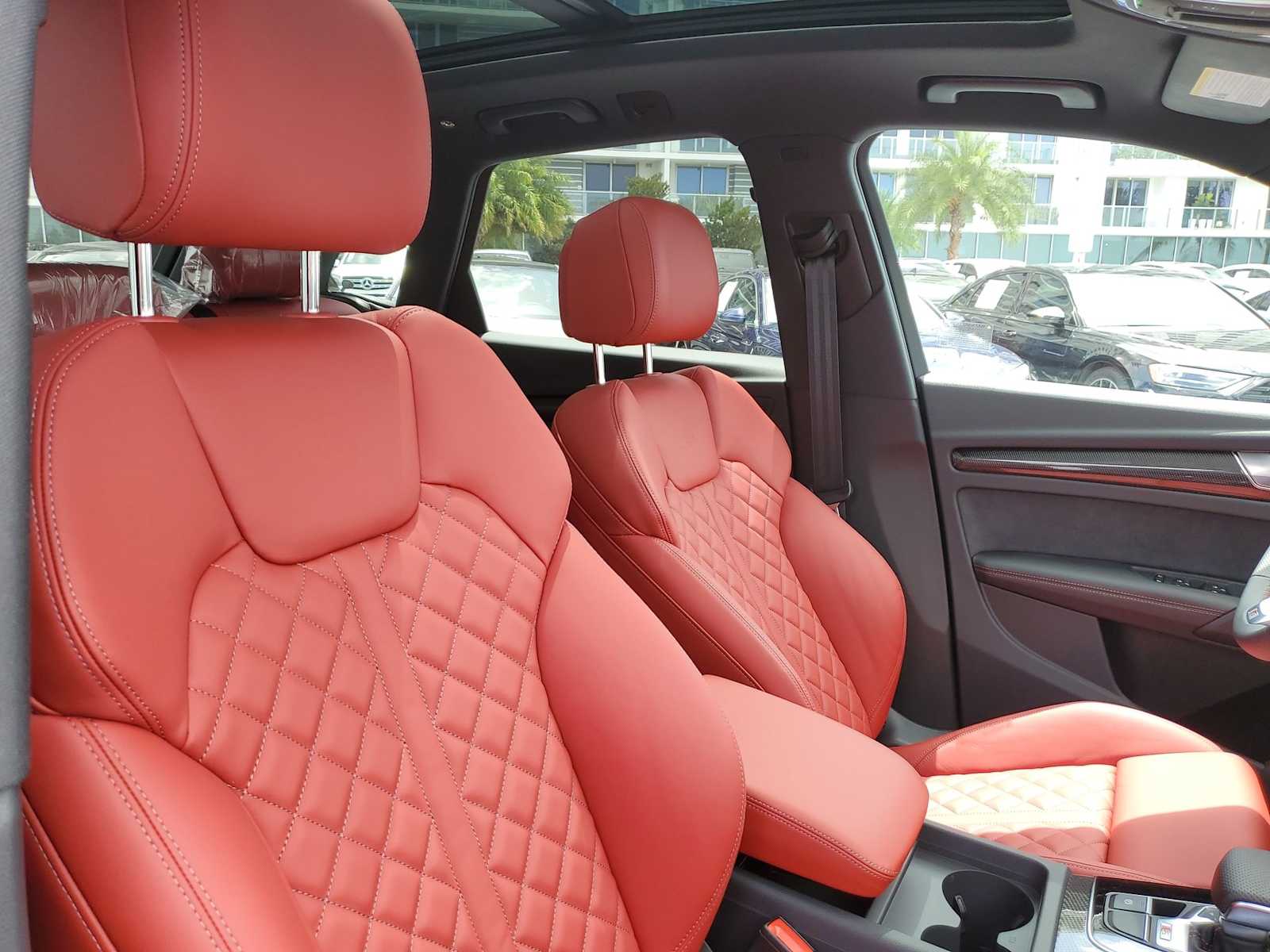 Thumbnail: 2023 Audi SQ5 - 21