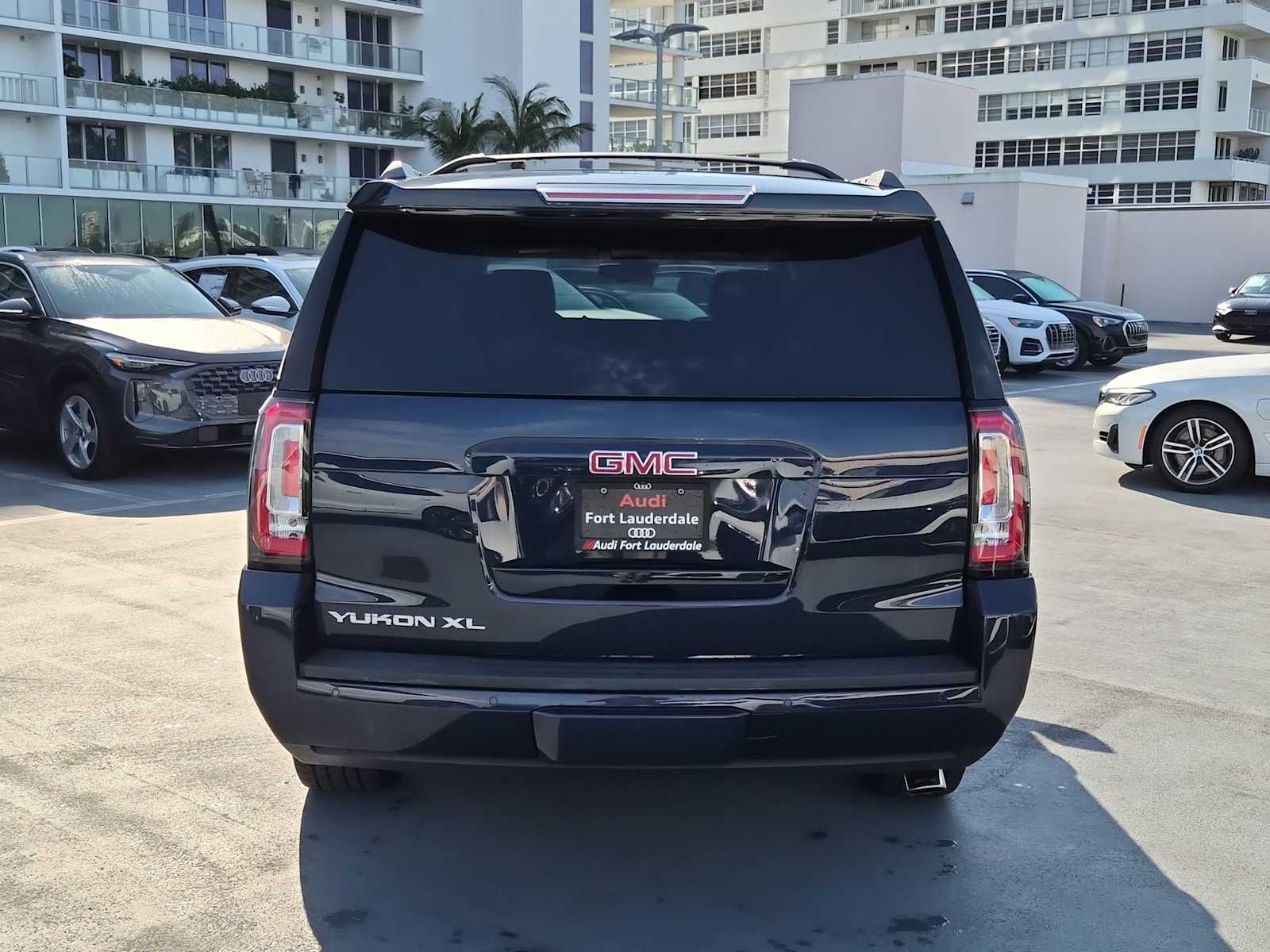 Thumbnail: 2019 GMC Yukon XL - 5