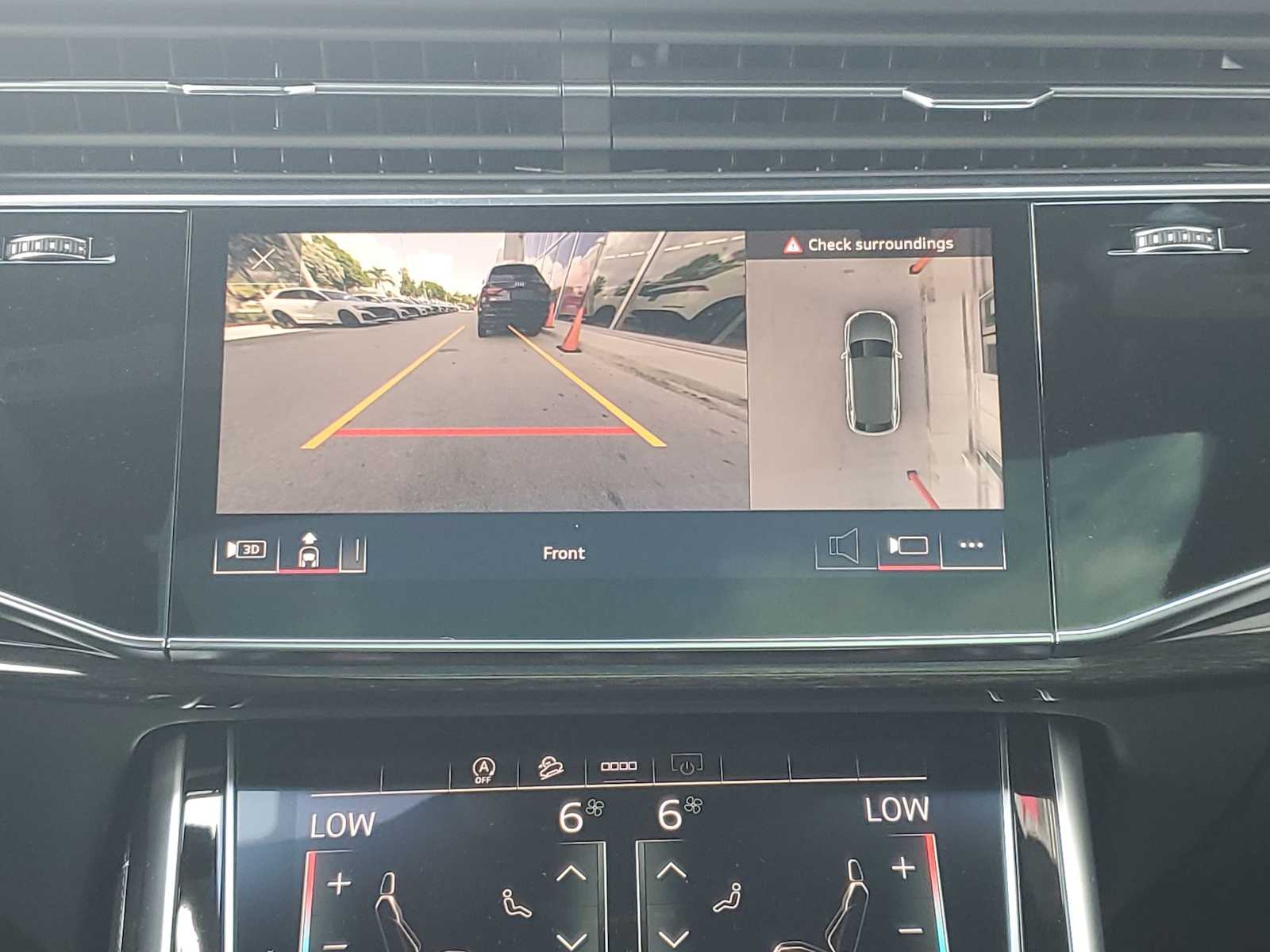 Thumbnail: 2025 Audi Q8 - 20