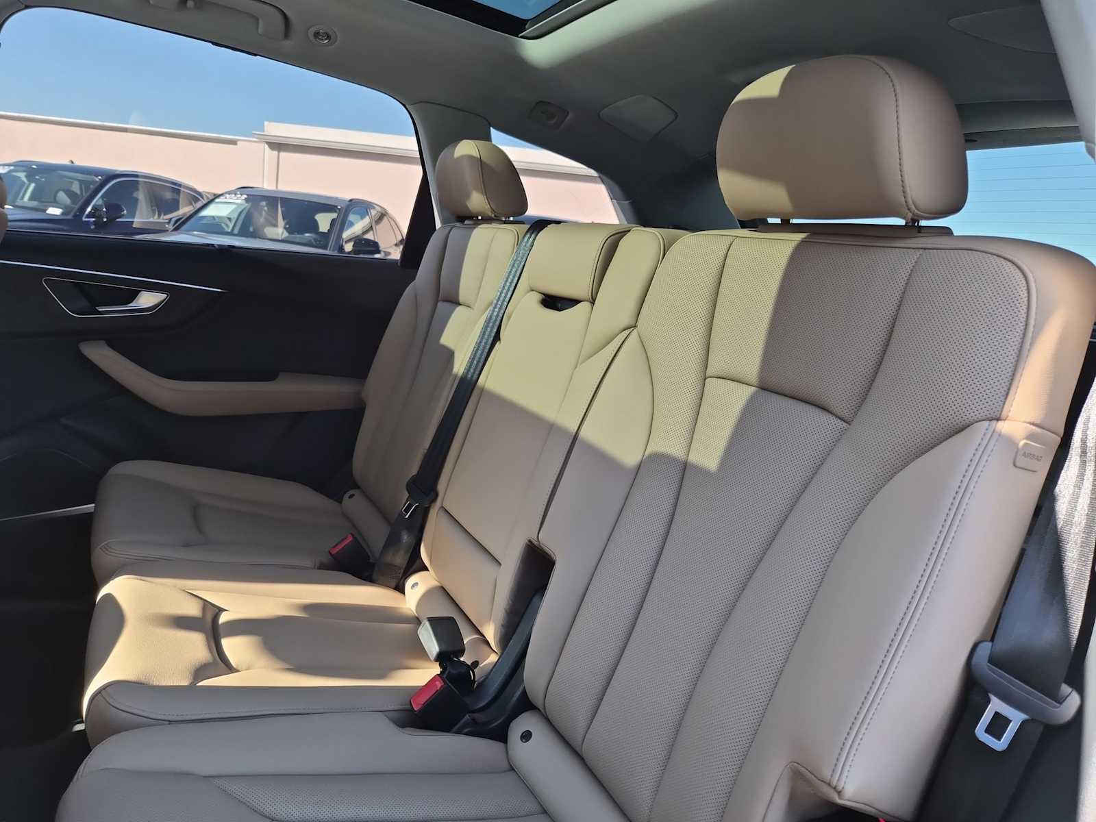 Thumbnail: 2026 Audi Q7 - 19