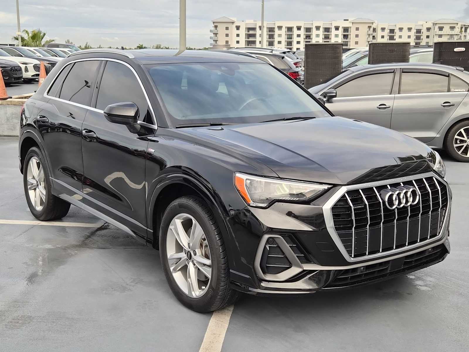 Thumbnail: 2021 Audi Q3 - 8