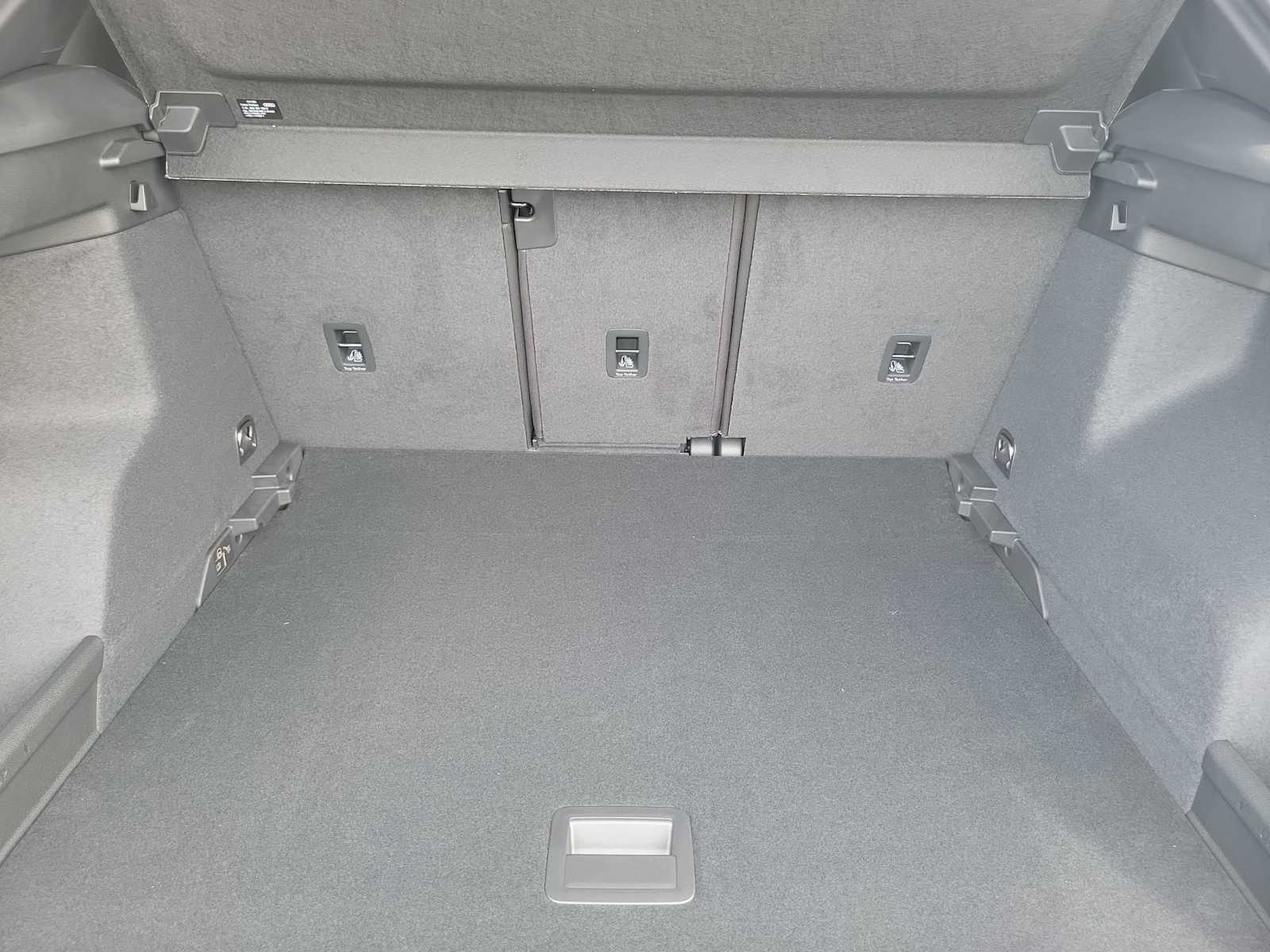 Thumbnail: 2025 Audi Q3 - 26