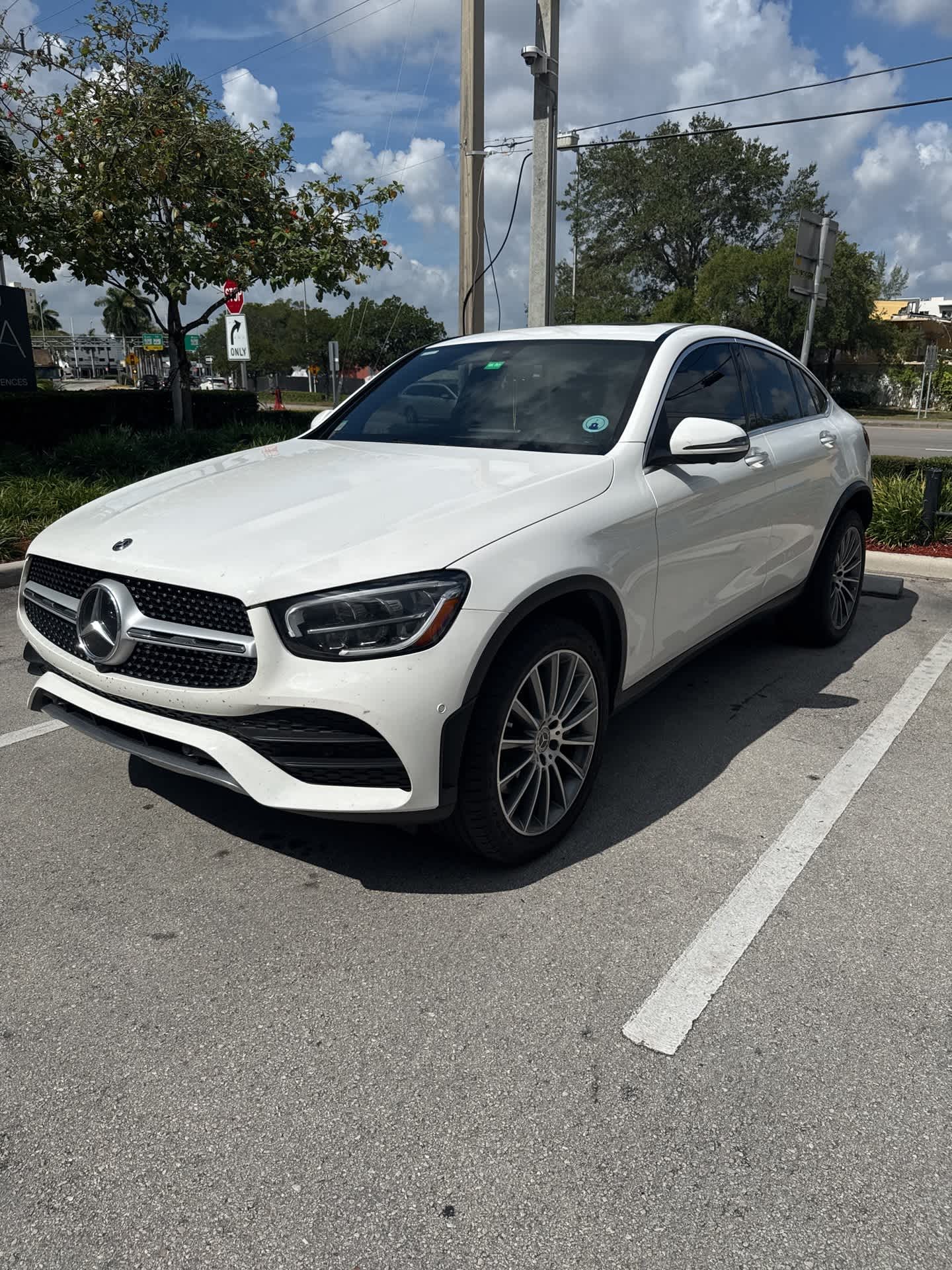 Thumbnail: 2020 Mercedes-Benz GLC - 1