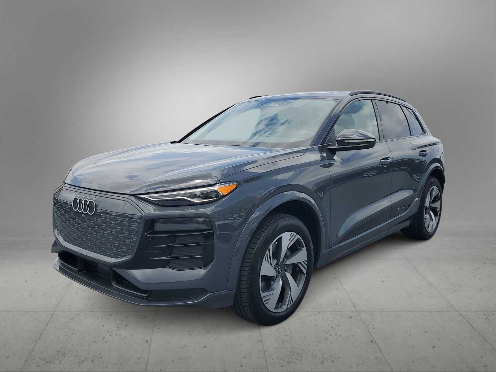 2025 Audi Q6 e-tron Premium Hero Image