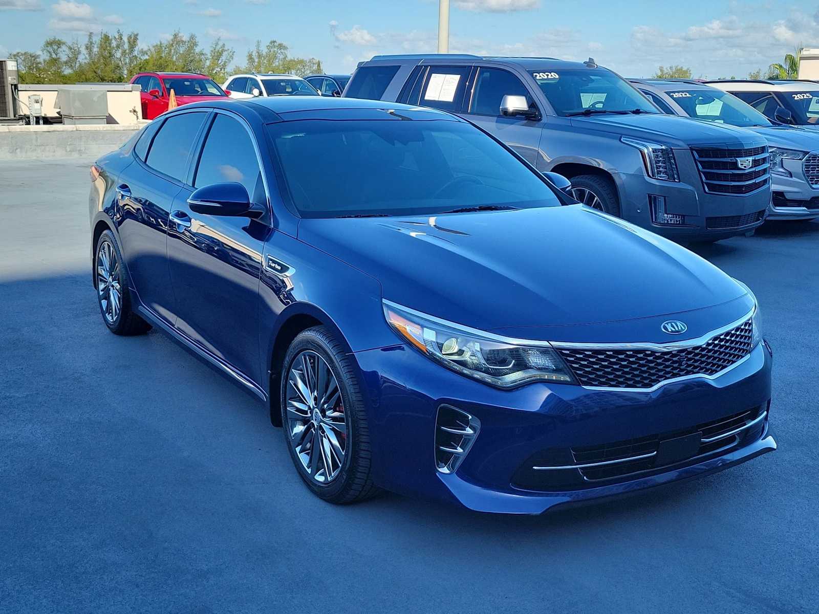 Thumbnail: 2017 Kia Optima - 8