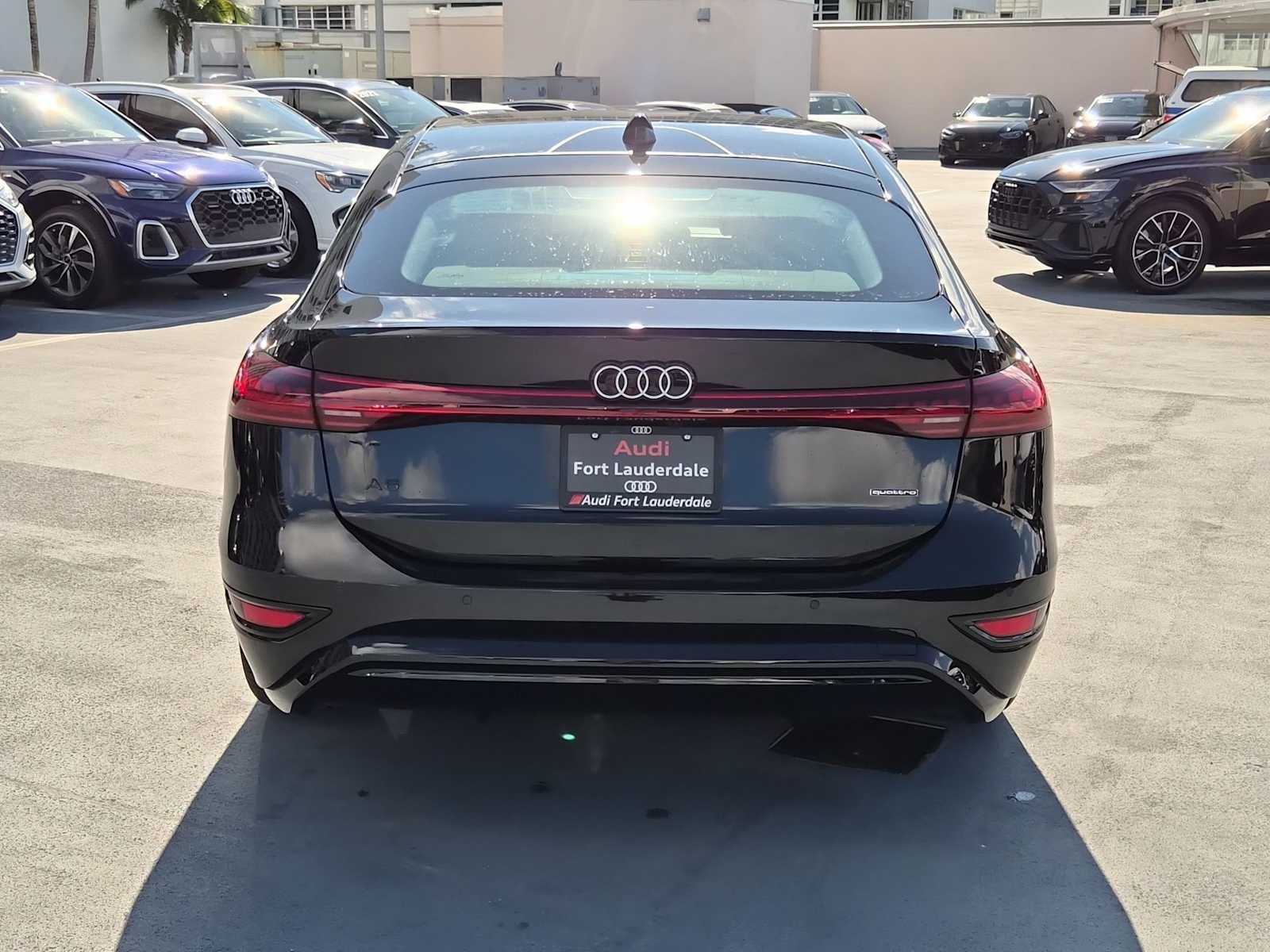 Thumbnail: 2025 Audi e-tron S - 5