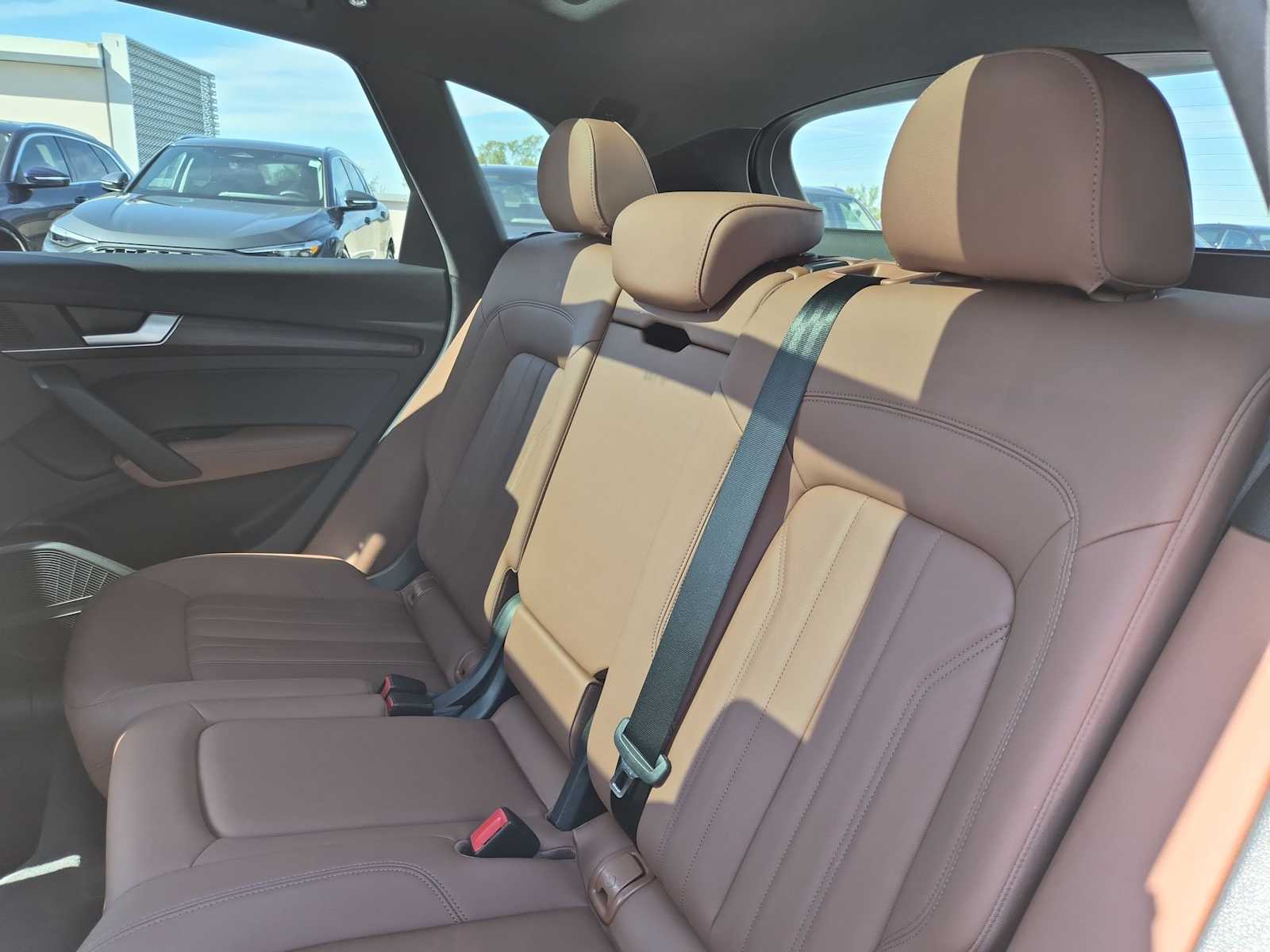 Thumbnail: 2022 Audi Q5 - 19