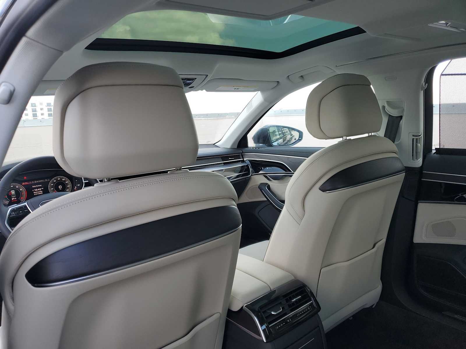 2025 Audi A8 L 14
